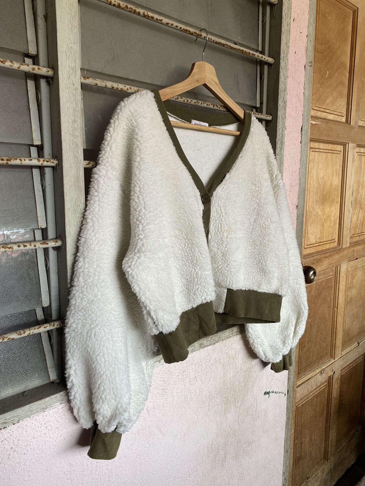 Japanese Brand AW Browny Sherpa Cropped Cardigan Size L / US 10 / IT 46 - 4 Thumbnail