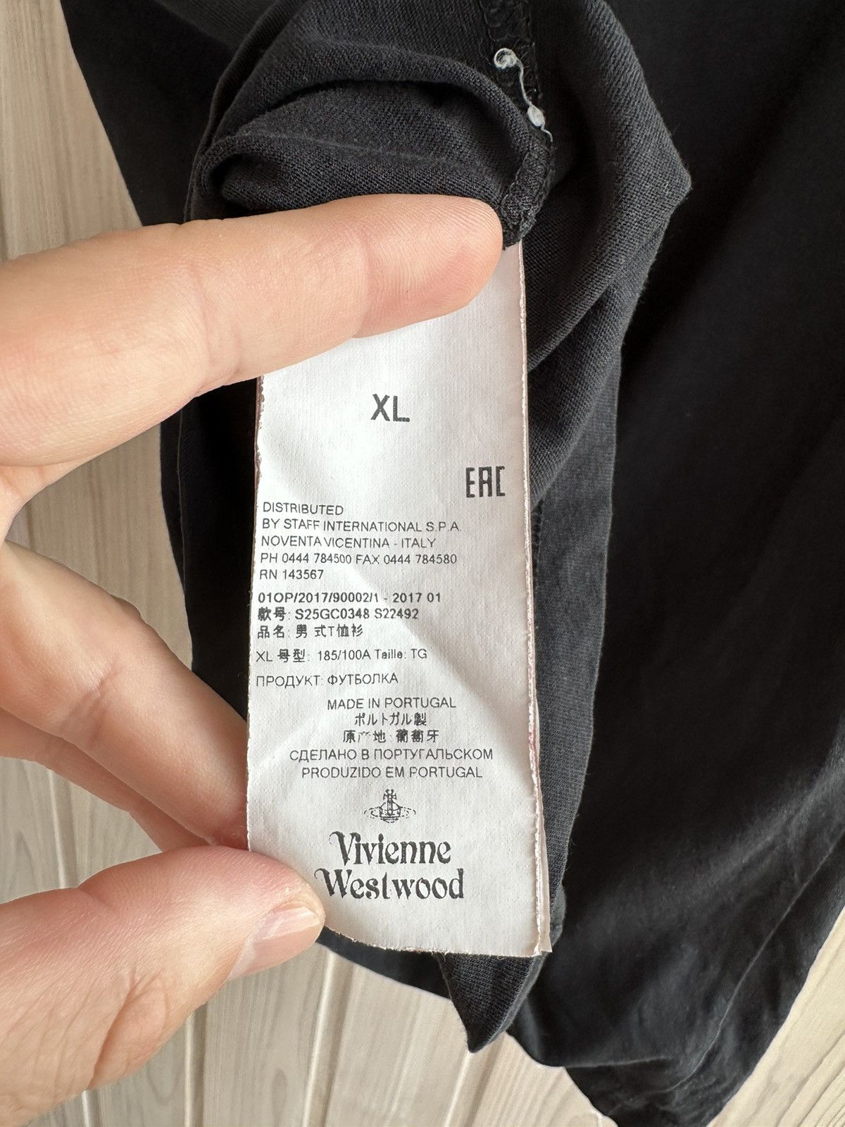 Vivienne Westwood Vivienne Westwood logo t shirt basic tee black Size US L / EU 52-54 / 3 - 7 Thumbnail