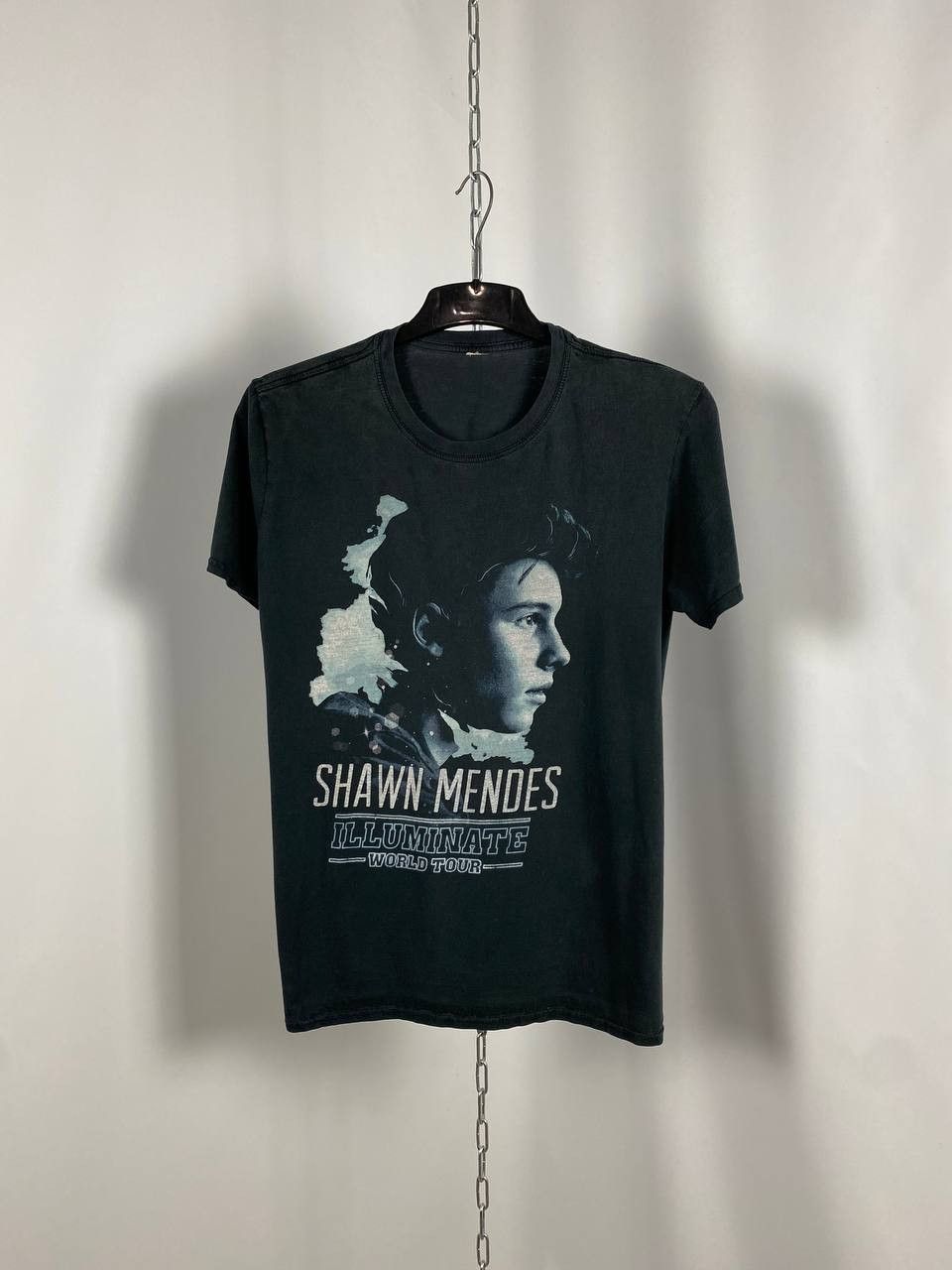 Band Tees Shawn mendes vintage band tee T-shirts size S Size US S / EU 44-46 / 1 - 1 Thumbnail