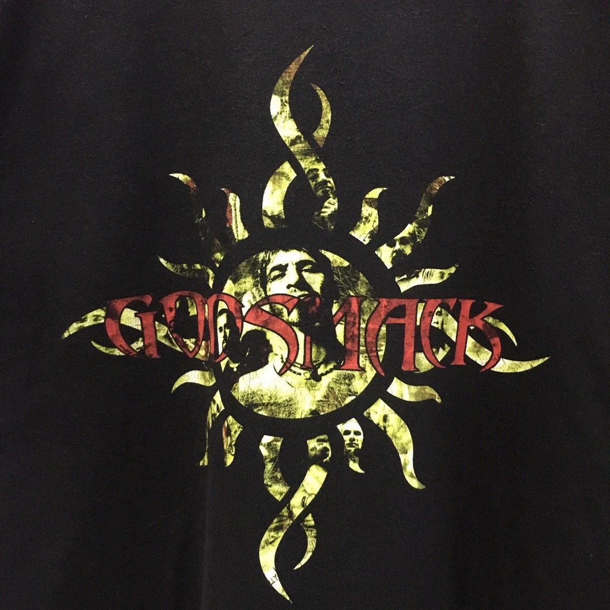 Band Tees × Vintage Rare Vintage 2000 Godsmack Suns Tattoos By Giant Tshirt Size US L / EU 52-54 / 3 - 6 Thumbnail