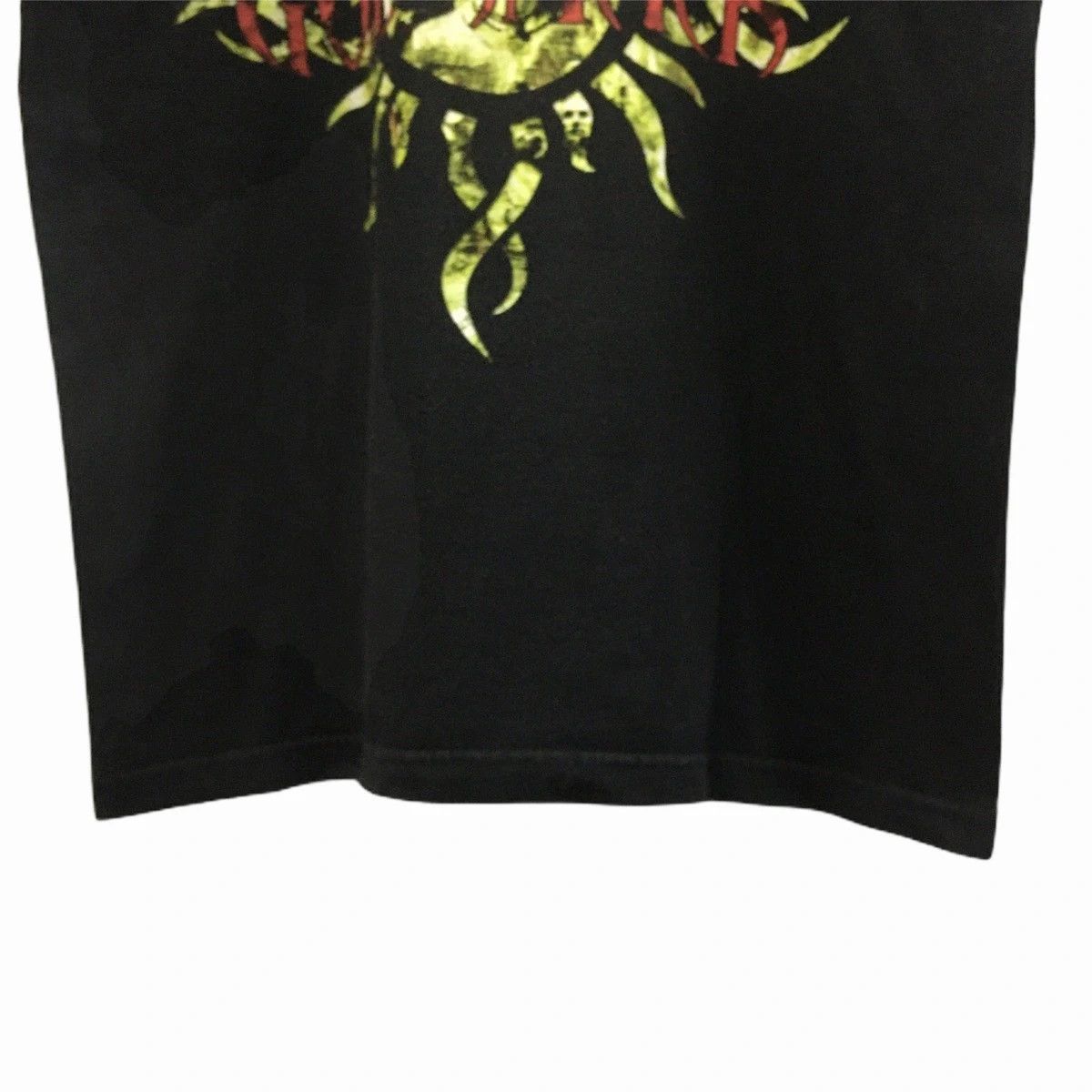 Band Tees × Vintage Rare Vintage 2000 Godsmack Suns Tattoos By Giant Tshirt Size US L / EU 52-54 / 3 - 8 Thumbnail