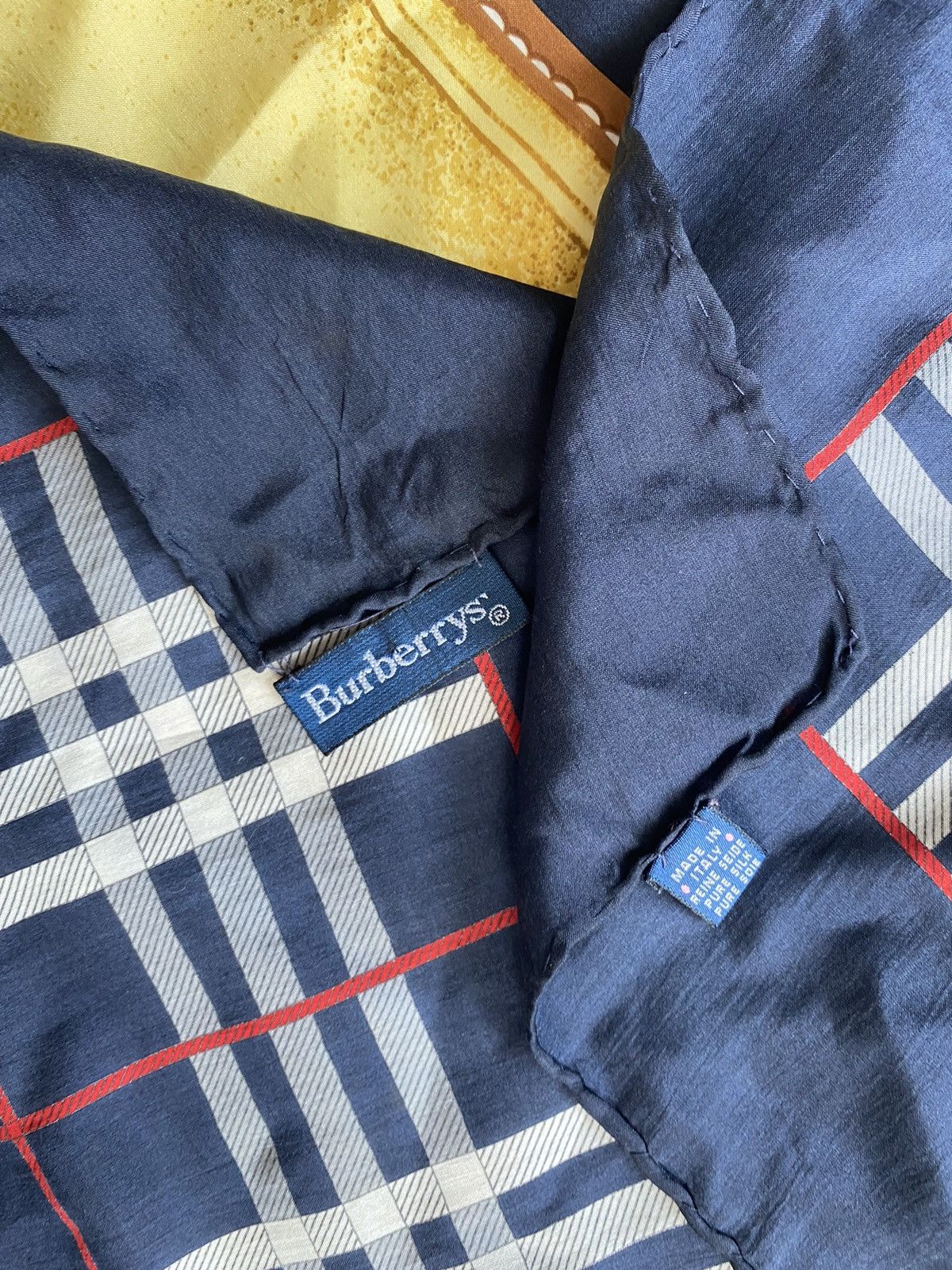 Burberry Vintage Navy Silk Check Nova Big Scarf Size ONE SIZE - 3 Thumbnail