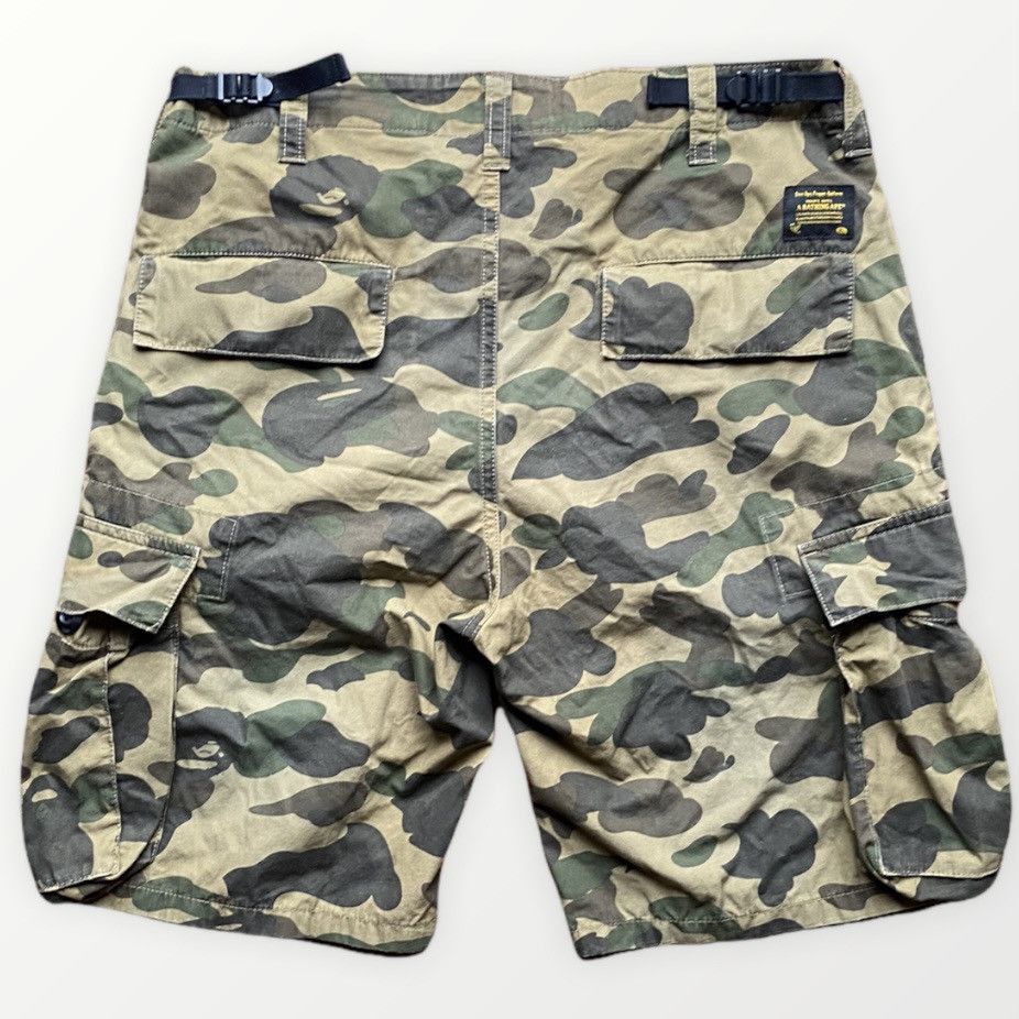 Bape Bape 1st Camo Cargo Shorts Size US 32 / EU 48 - 2 Thumbnail