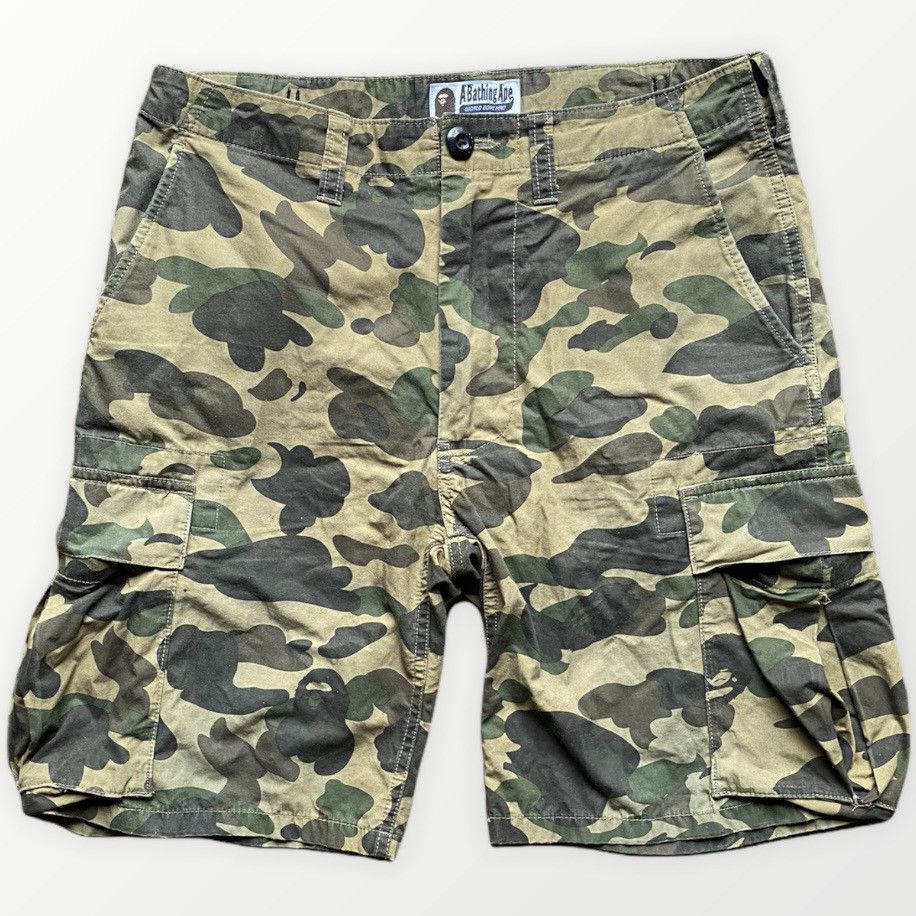 image of Bape 1St Camo Cargo Shorts in Green, Men's (Size 32)