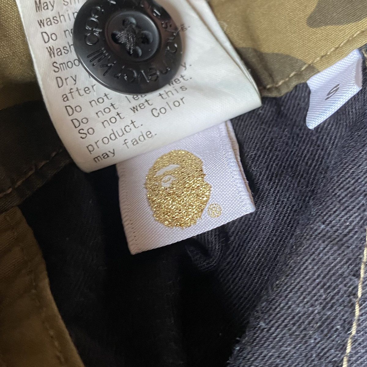Bape Bape 1st Camo Cargo Shorts Size US 32 / EU 48 - 6 Thumbnail