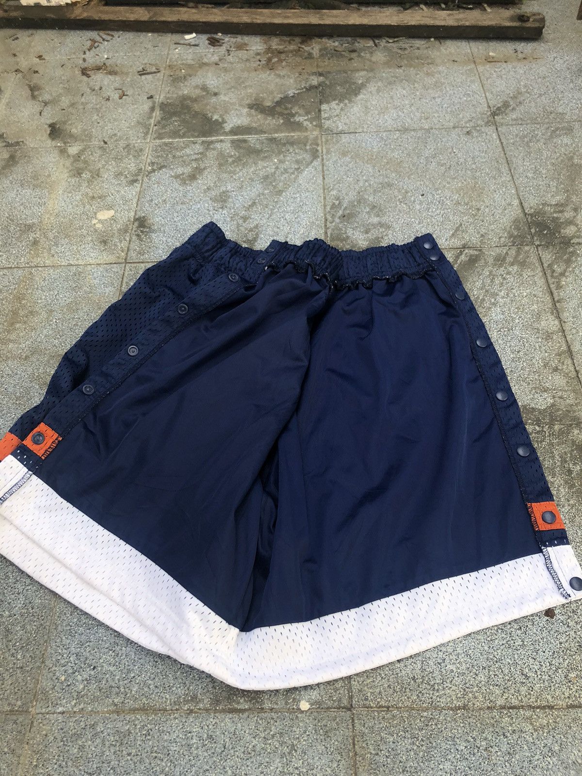 Nike Nike Vintage Shorts Size US 34 / EU 50 - 9 Thumbnail