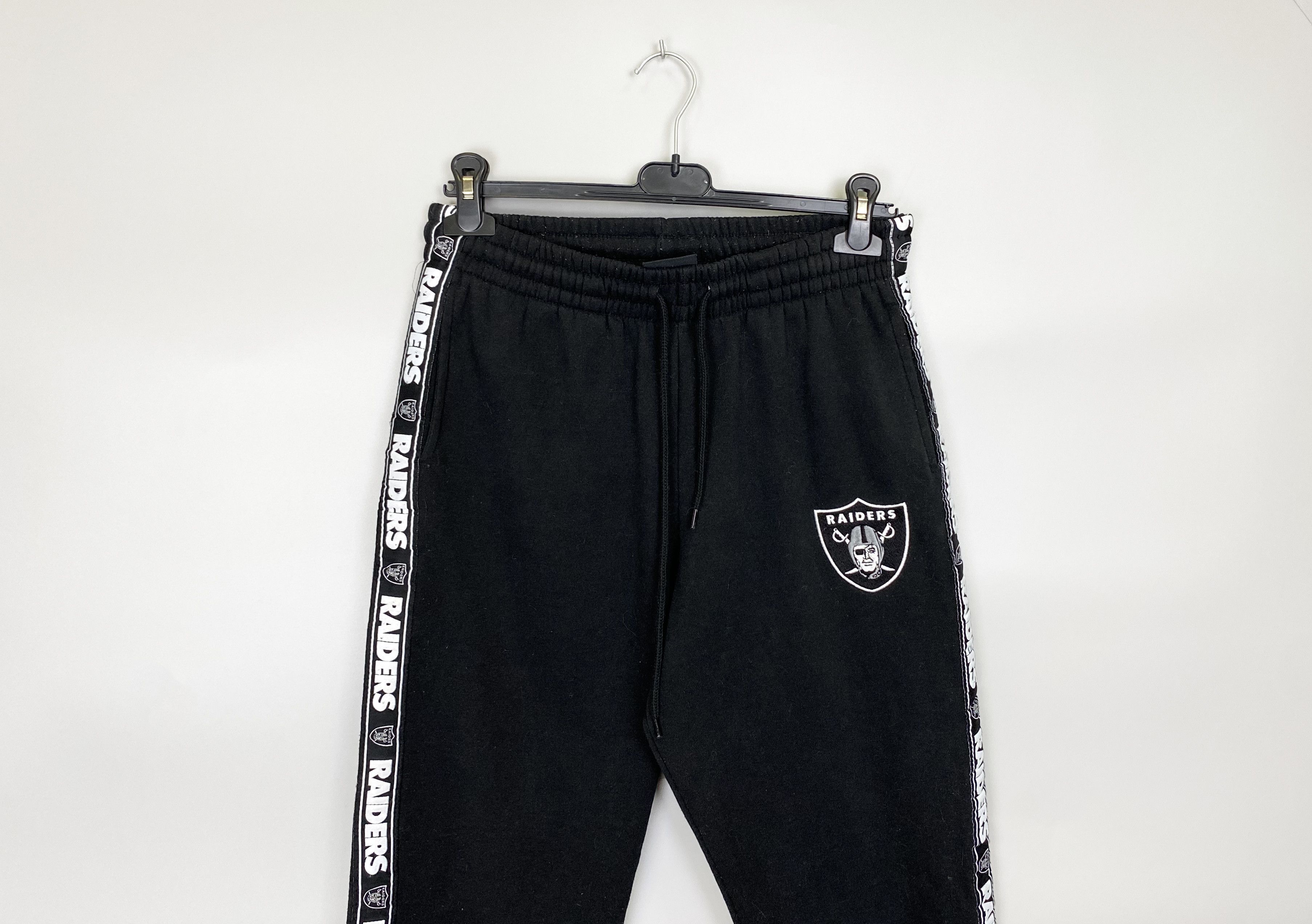 NFL Oakland Raiders NFL Taped Track Sports Black Pant Size M Size US 32 / EU 48 - 2 Thumbnail