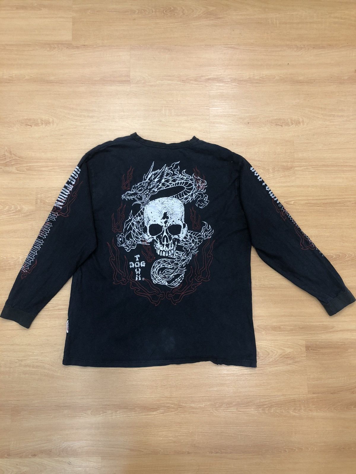 Dogtown Vintage Dogtown Black Dragon back printed punk hip hop style Size US XL / EU 56 / 4 - 5 Thumbnail
