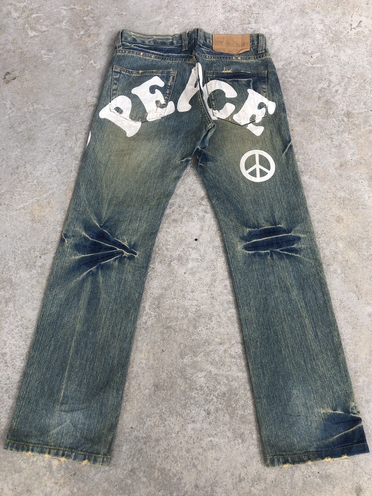 Japanese Brand Japanese Loma Mud Wash Distressed Jeans Spellout Punk Style Size US 32 / EU 48 - 1 Thumbnail