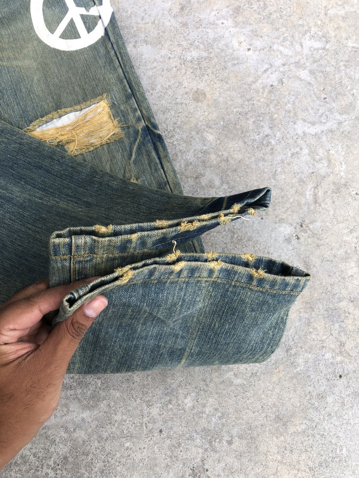 Japanese Brand Japanese Loma Mud Wash Distressed Jeans Spellout Punk Style Size US 32 / EU 48 - 15 Thumbnail