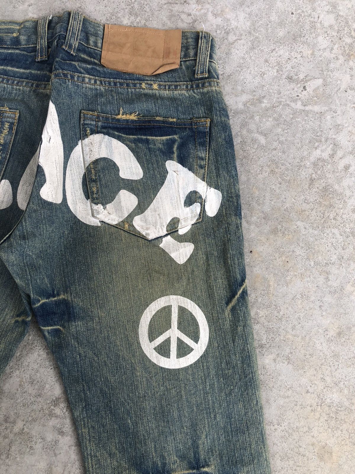 Japanese Brand Japanese Loma Mud Wash Distressed Jeans Spellout Punk Style Size US 32 / EU 48 - 12 Thumbnail