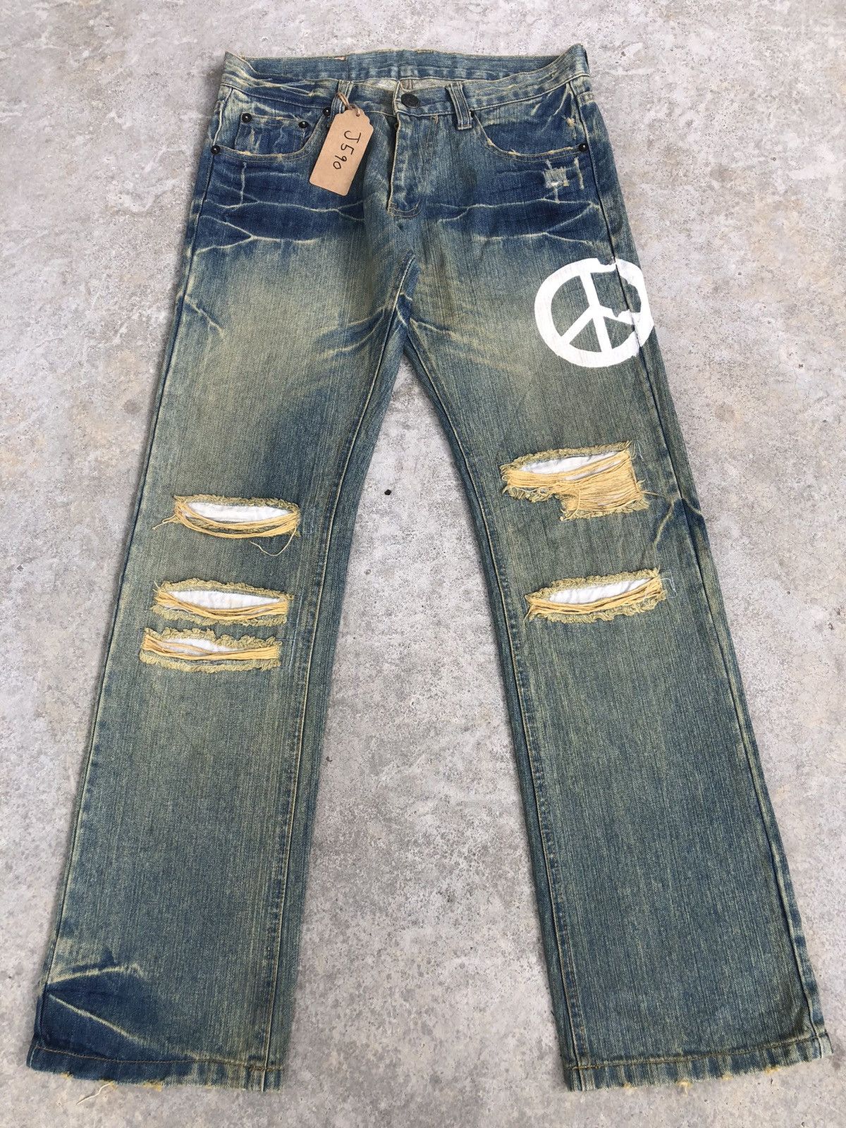 Japanese Brand Japanese Loma Mud Wash Distressed Jeans Spellout Punk Style Size US 32 / EU 48 - 2 Thumbnail
