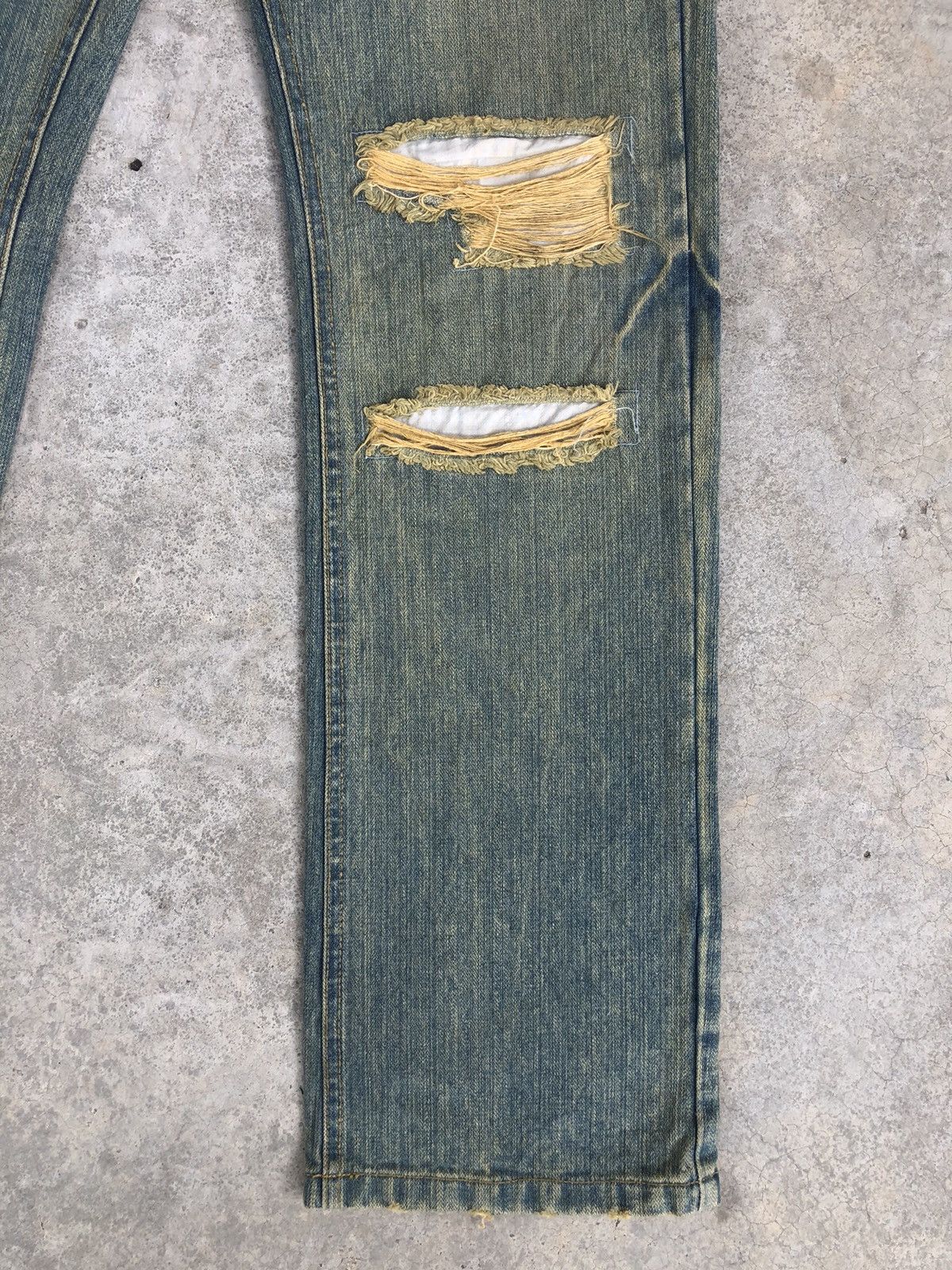Japanese Brand Japanese Loma Mud Wash Distressed Jeans Spellout Punk Style Size US 32 / EU 48 - 9 Thumbnail