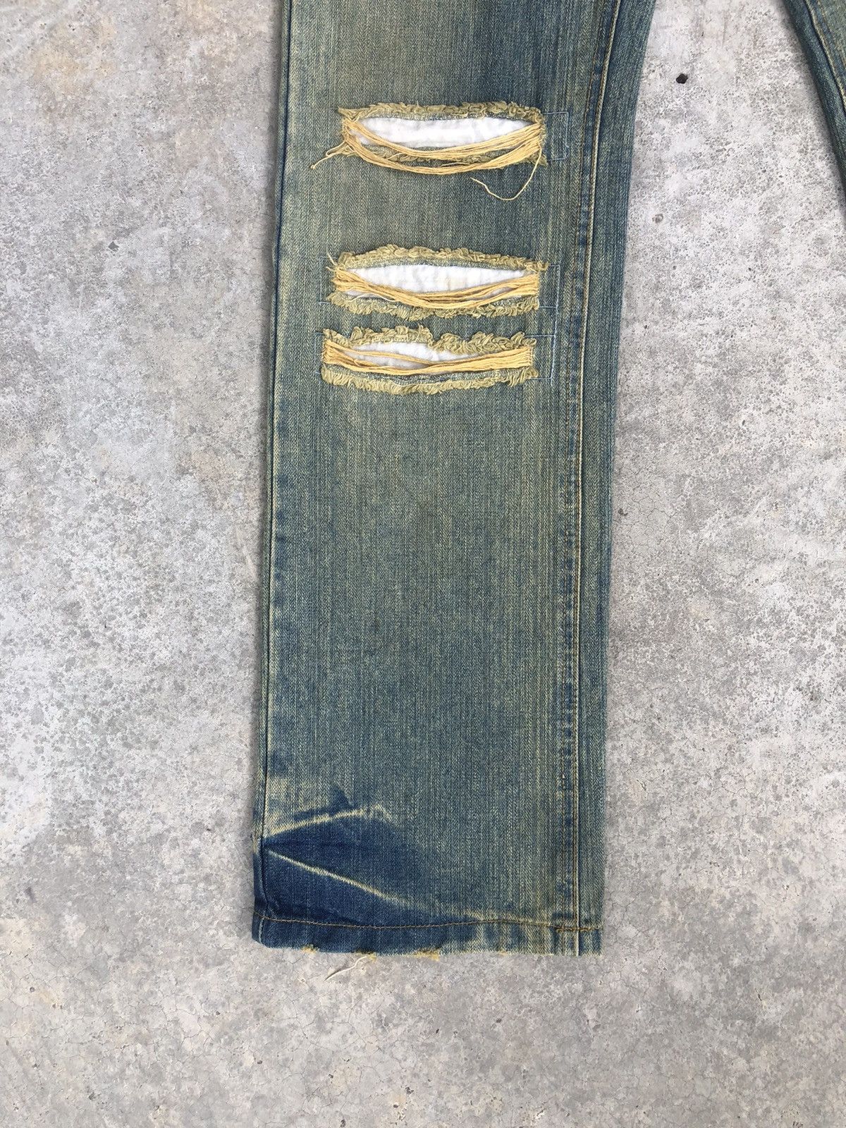 Japanese Brand Japanese Loma Mud Wash Distressed Jeans Spellout Punk Style Size US 32 / EU 48 - 8 Thumbnail