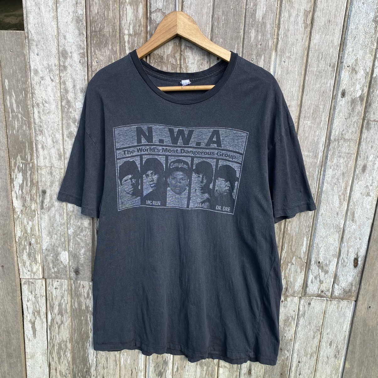 💥SICK💥Thrashed Faded N.W.A DR DRE ERD GRUNGE RAPPER TEE
