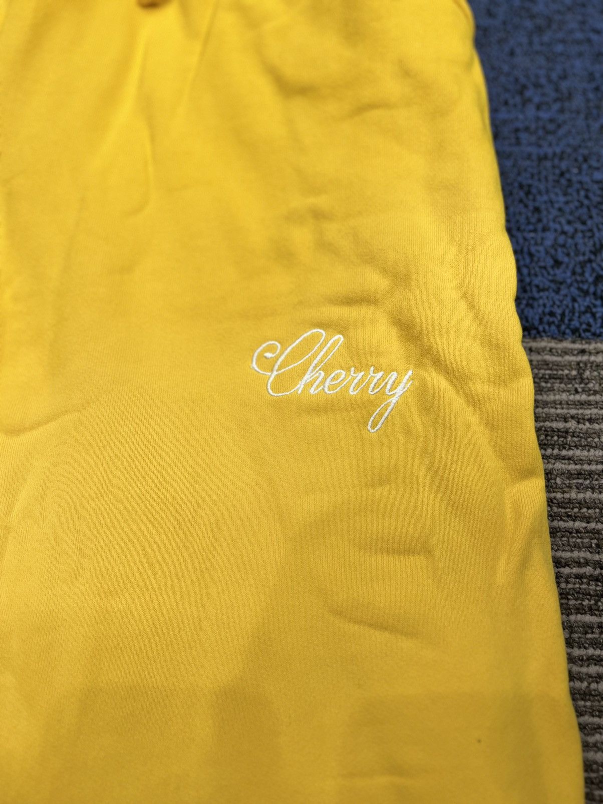 Cherry LA Cherry LA Sweatpants Size US 32 / EU 48 - 2 Thumbnail