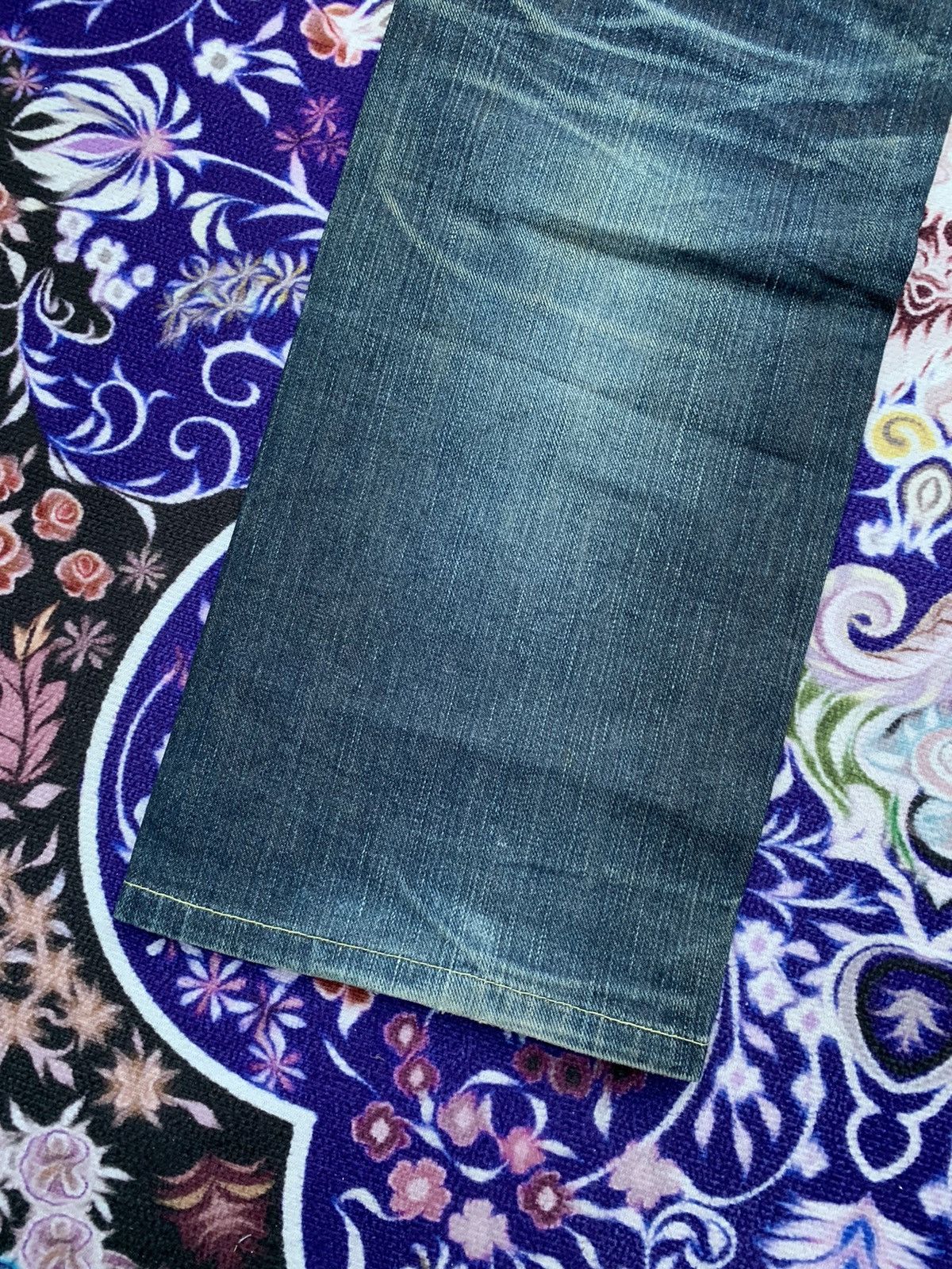 Lee Lee Riders Golden Label Distressed Denim Size US 33 - 9 Thumbnail