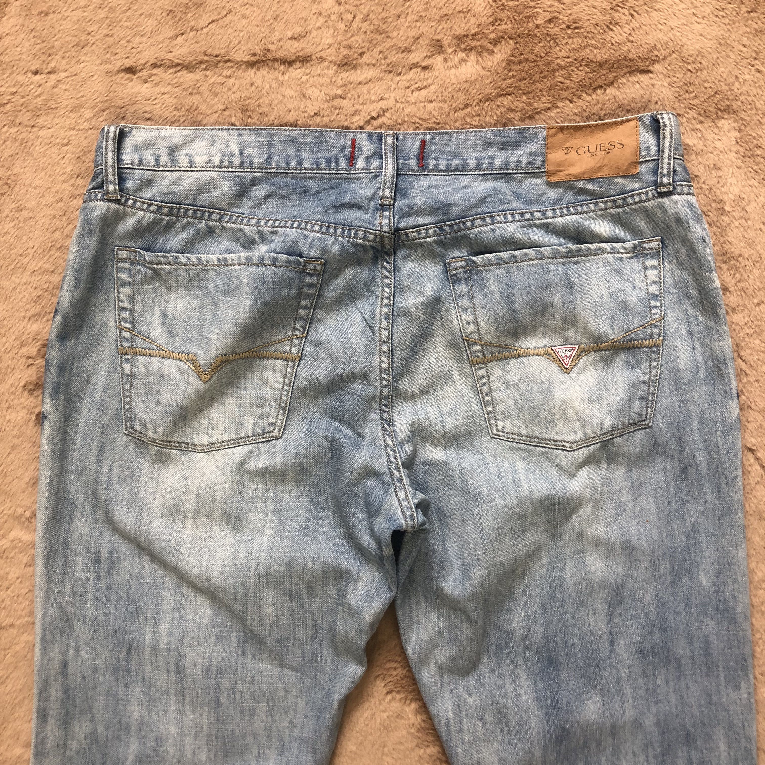 Guess GUESS SLIM STRAIGHT LIGHT WASH DENIM PANTS #6778-86 Size US 39 - 16 Thumbnail
