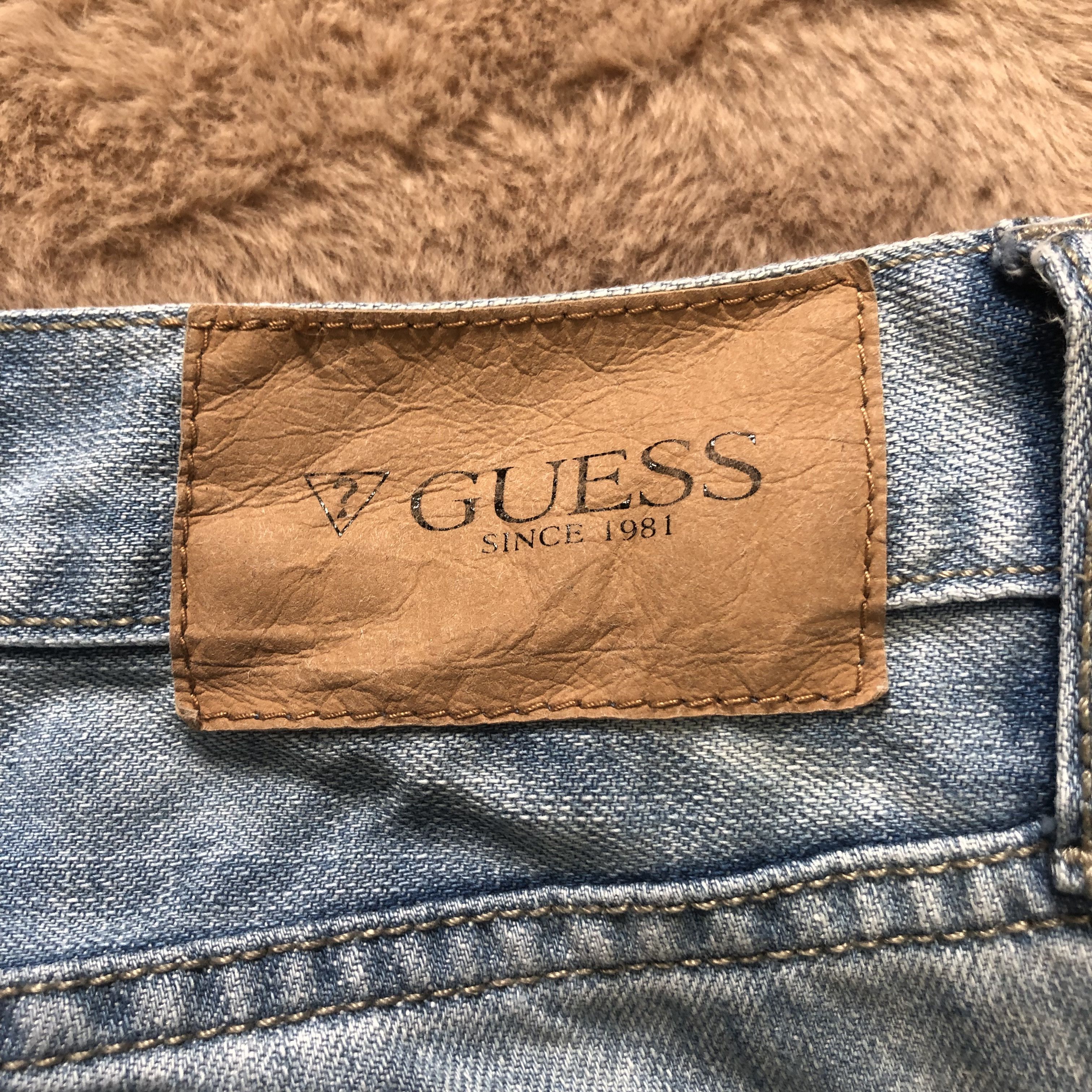 Guess GUESS SLIM STRAIGHT LIGHT WASH DENIM PANTS #6778-86 Size US 39 - 19 Thumbnail