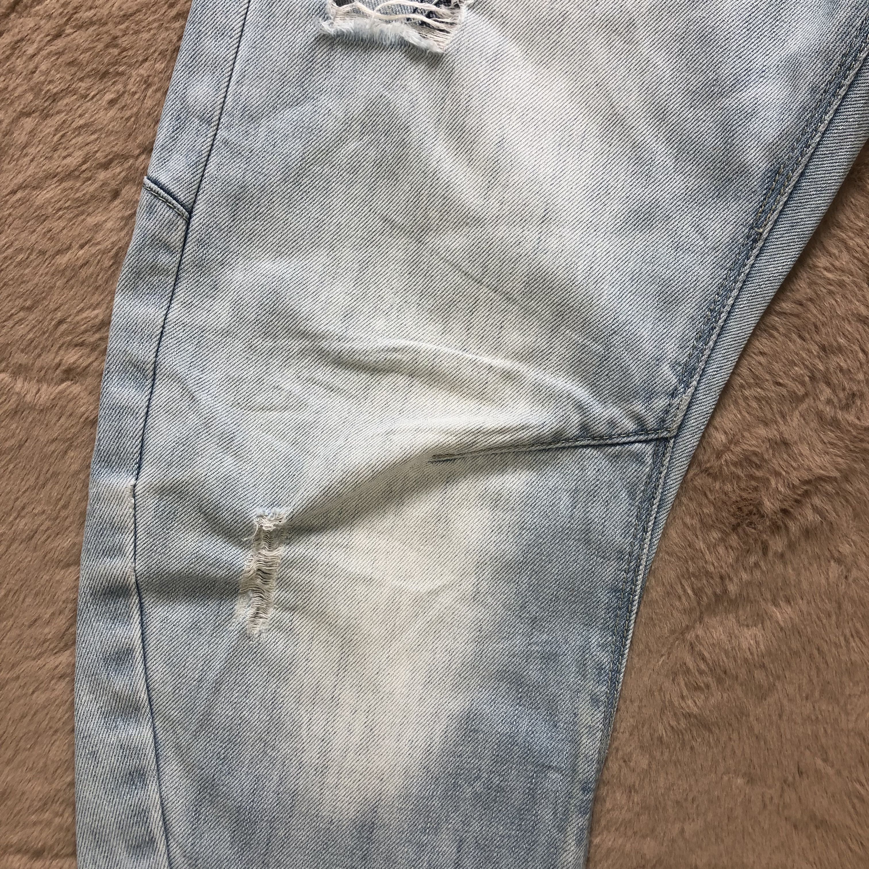 Japanese Brand TRASHED RUBON NO.925 SKINNY FIT LIGHT WASH DENIM #6790-88 Size US 29 - 8 Thumbnail