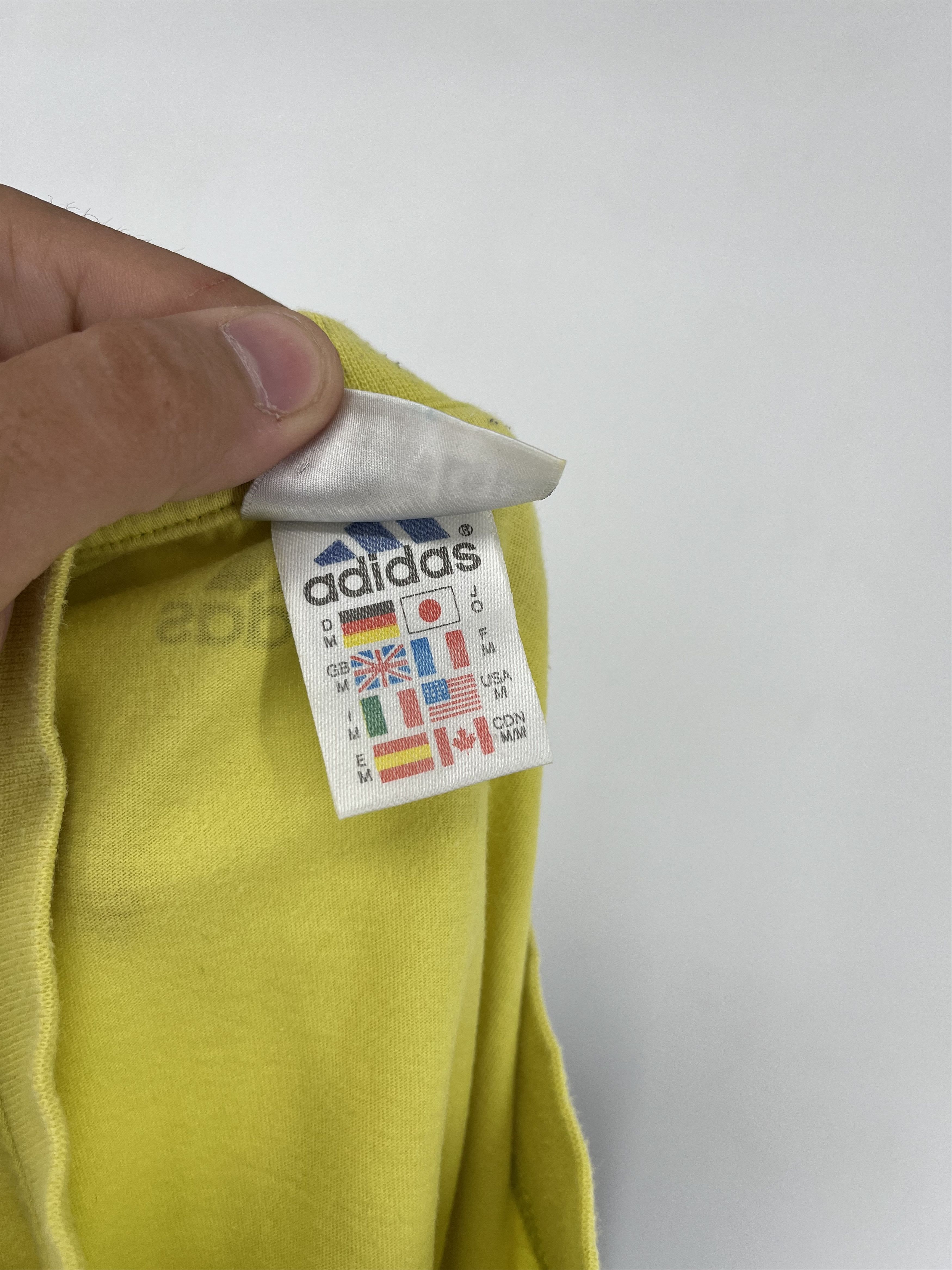 Adidas × Vintage Vintage 90s Adidas Logo Tee Streetwear Size US M / EU 48-50 / 2 - 11 Thumbnail