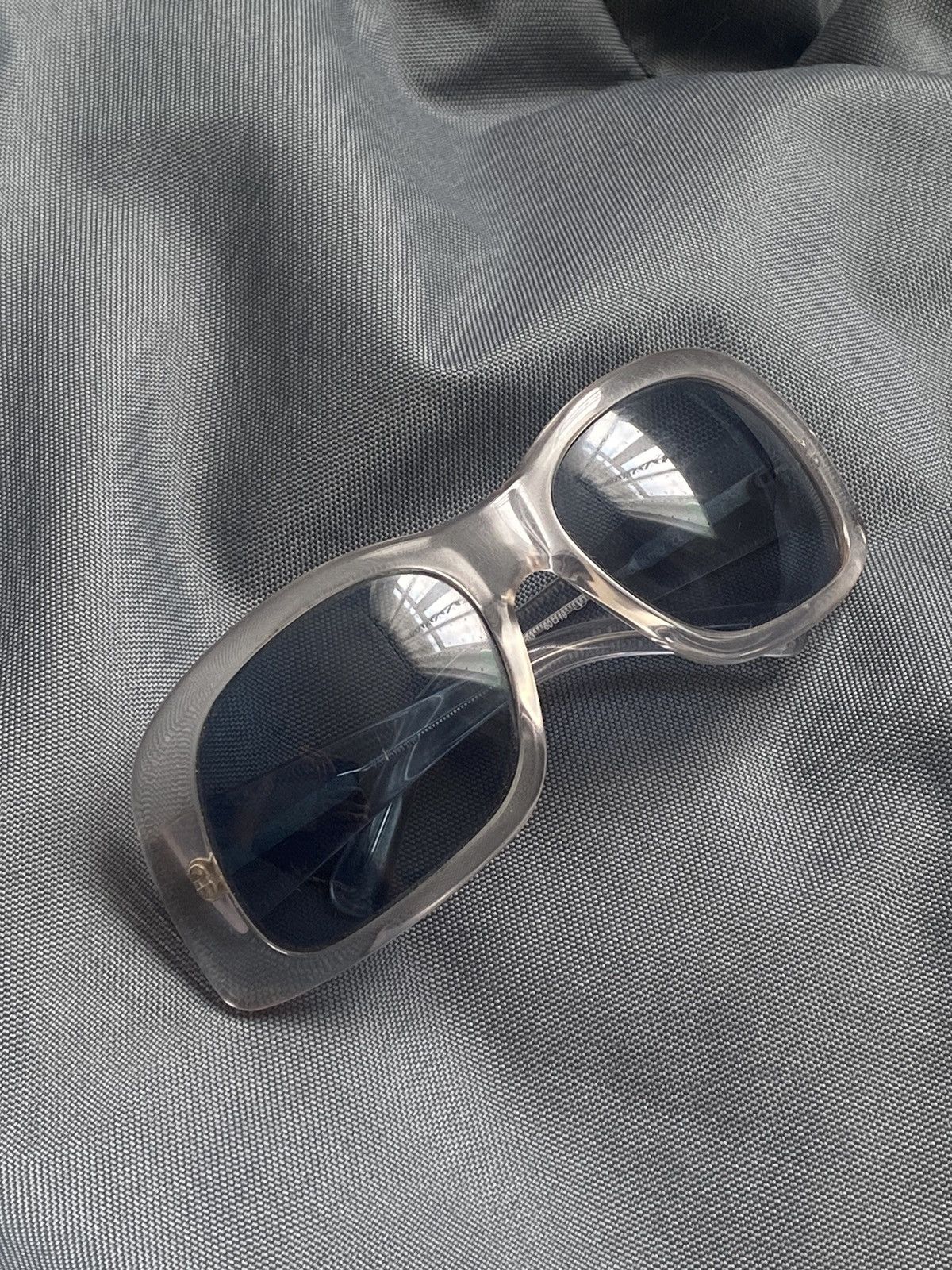 Valentino × Vintage Valentino Vintage Women’s Sunglasses Size ONE SIZE - 16 Thumbnail