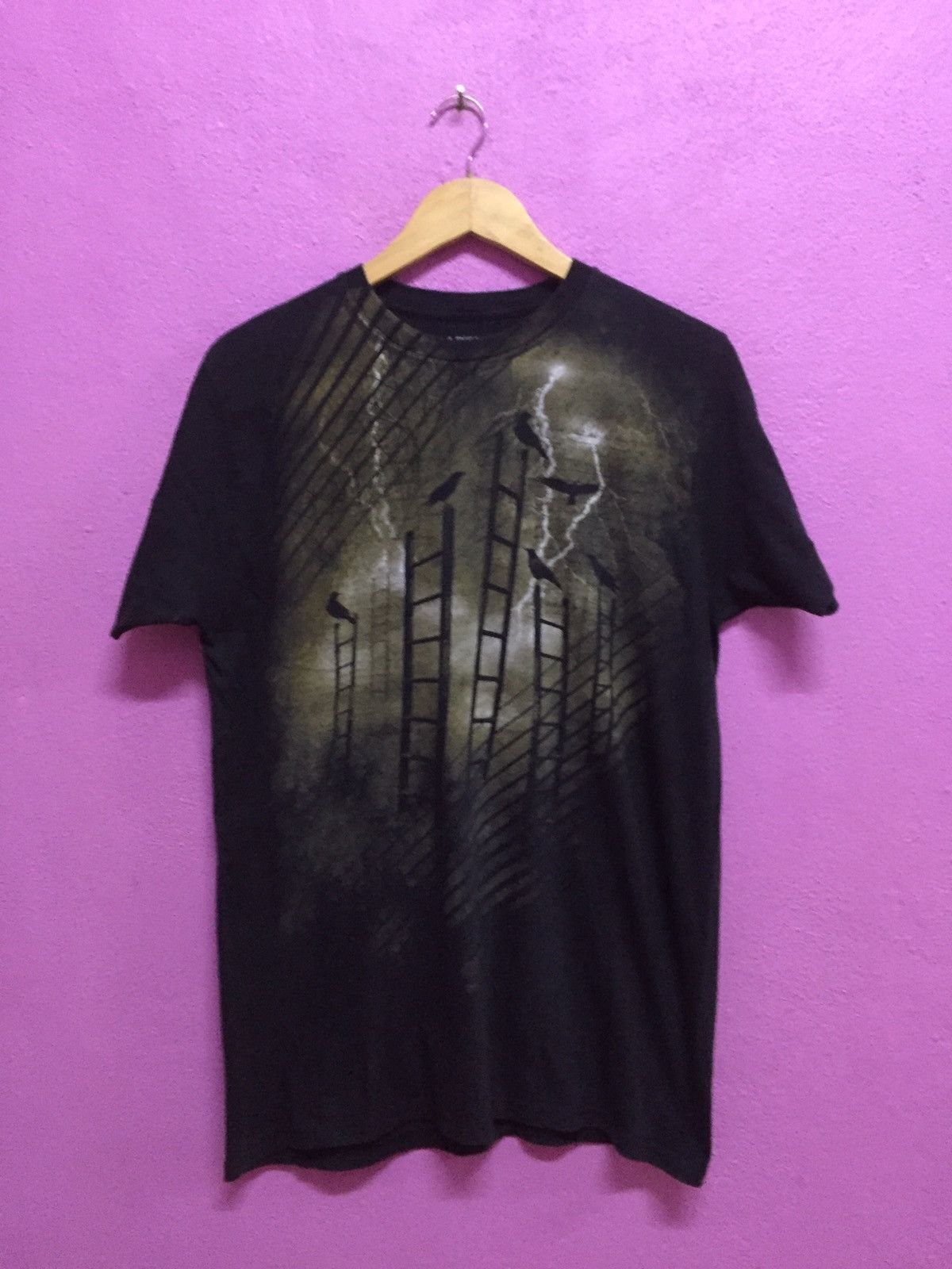 Apt. 9 Birds Fullprints T Shirts Size L Size US L / EU 52-54 / 3 - 1 Thumbnail