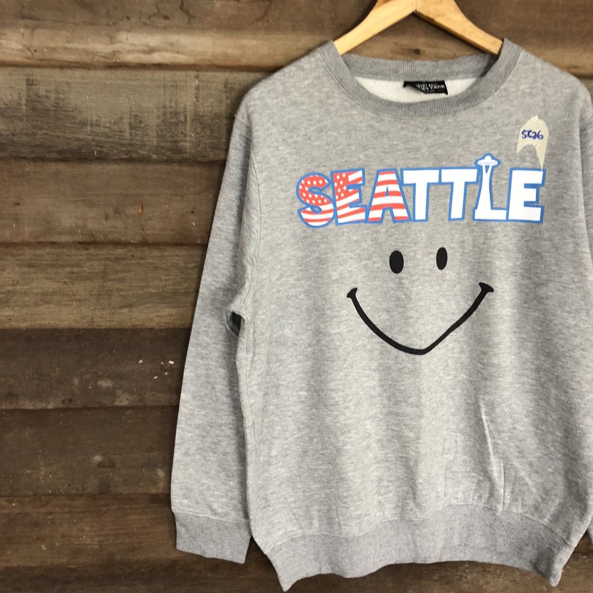 Japanese Brand Seatle smiley big face Grey Sweatshirt #5626 Size US L / EU 52-54 / 3 - 7 Thumbnail