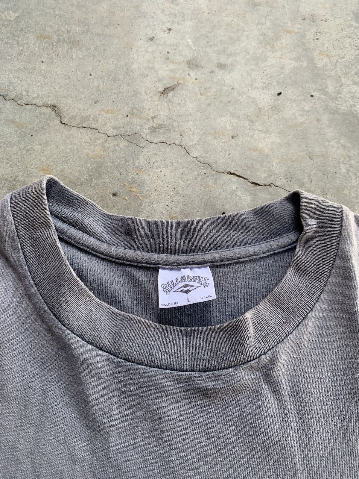 Billabong Vintage Thrashed Sun Faded Billabong Australia Surfboard Tee Size US L / EU 52-54 / 3 - 6 Thumbnail