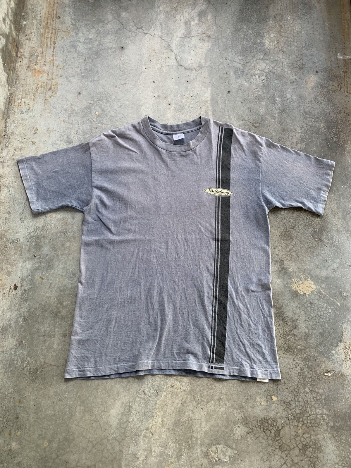 Billabong Vintage Thrashed Sun Faded Billabong Australia Surfboard Tee Size US L / EU 52-54 / 3 - 5 Thumbnail