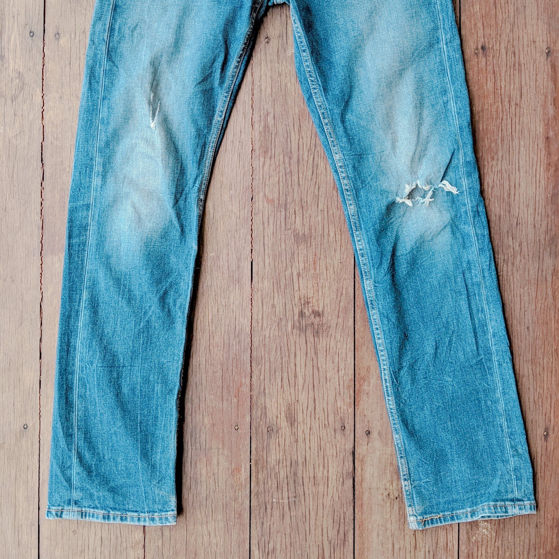 Jean × Levi's × Vintage Vintage Levi's 513 Faded Distressed Denim Jeans Pants Size US 34 / EU 50 - 6 Thumbnail