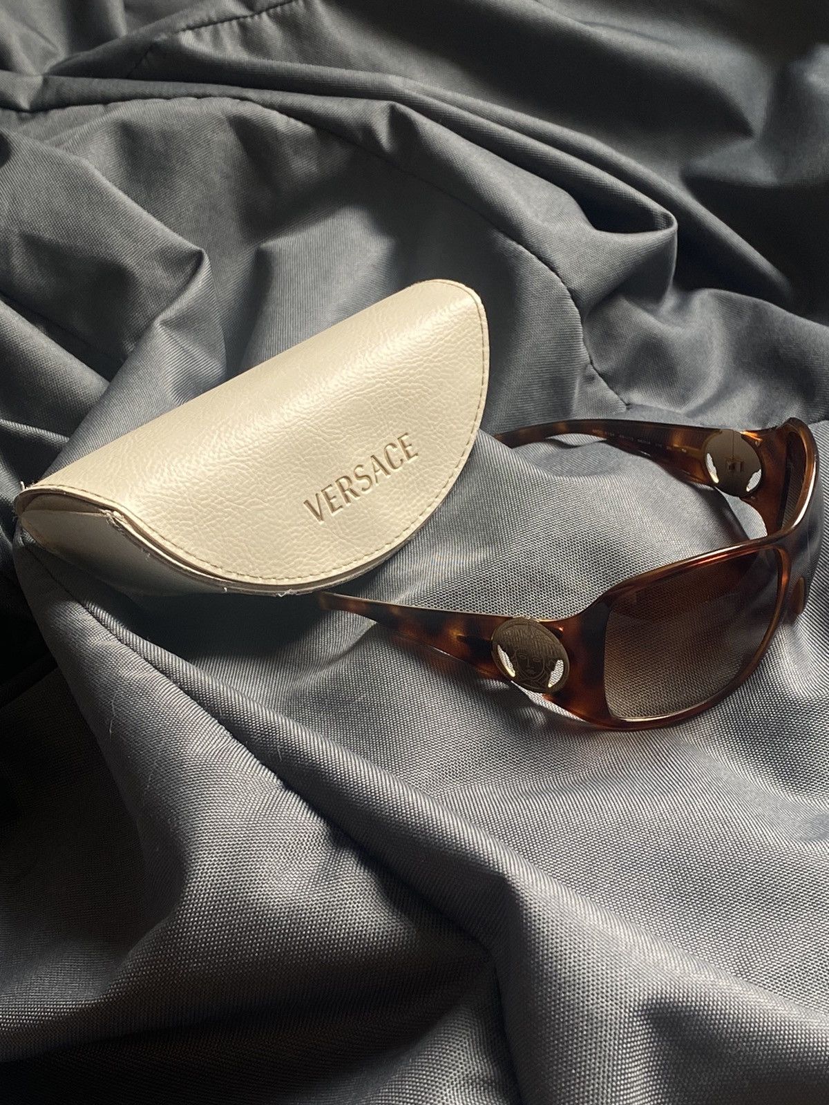 Versace Vintage Versace mod. 4134 sunglasses Size ONE SIZE - 1 Thumbnail