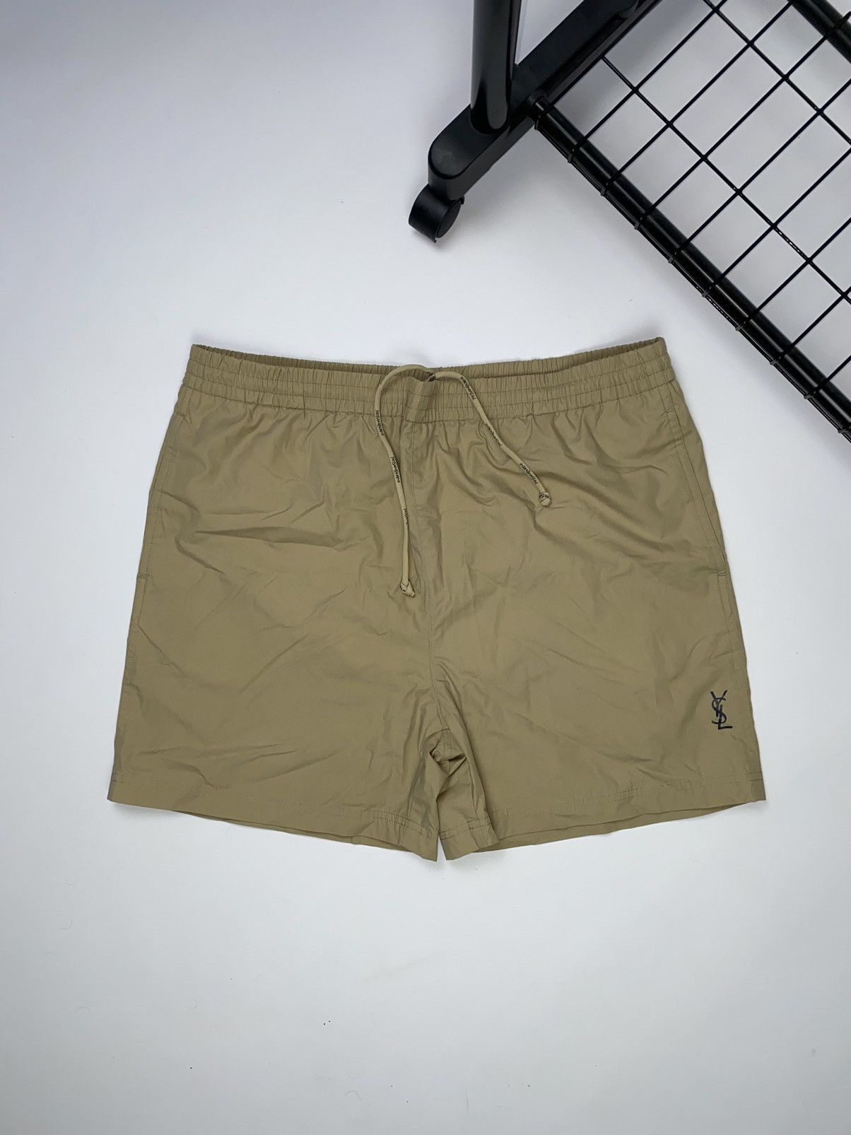 Yves Saint Laurent Yves Saint Lauren beige shorts Large Size US 34 / EU 50 - 1 Thumbnail