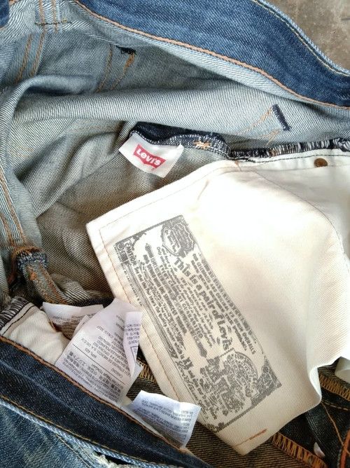 Levi's Vintage Levi's 501 Distressed Jeans 33x33 Size US 33 - 10 Thumbnail