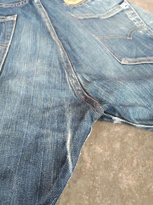 Levi's Vintage Levi's 501 Distressed Jeans 33x33 Size US 33 - 6 Thumbnail