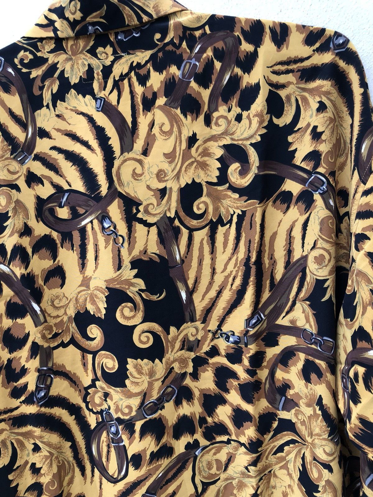 Vintage Vintage Japanese Made FARNESE Long Sleeve Baroque Shirt Size US L / EU 52-54 / 3 - 16 Thumbnail
