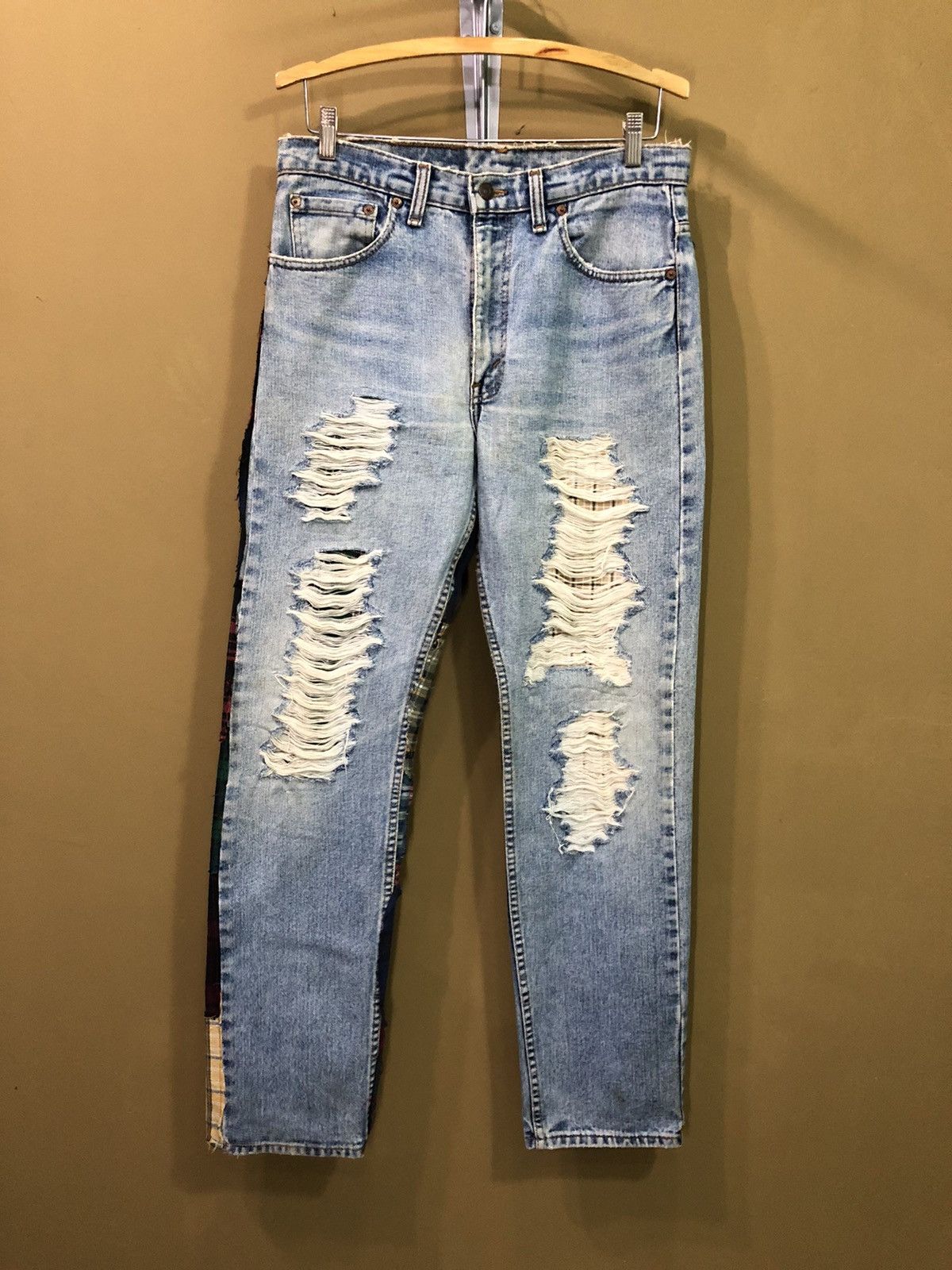 Levi's Vintage Levis 505 Custom Patchwork Distressed Denim Jeans Size US 32 / EU 48 - 5 Thumbnail