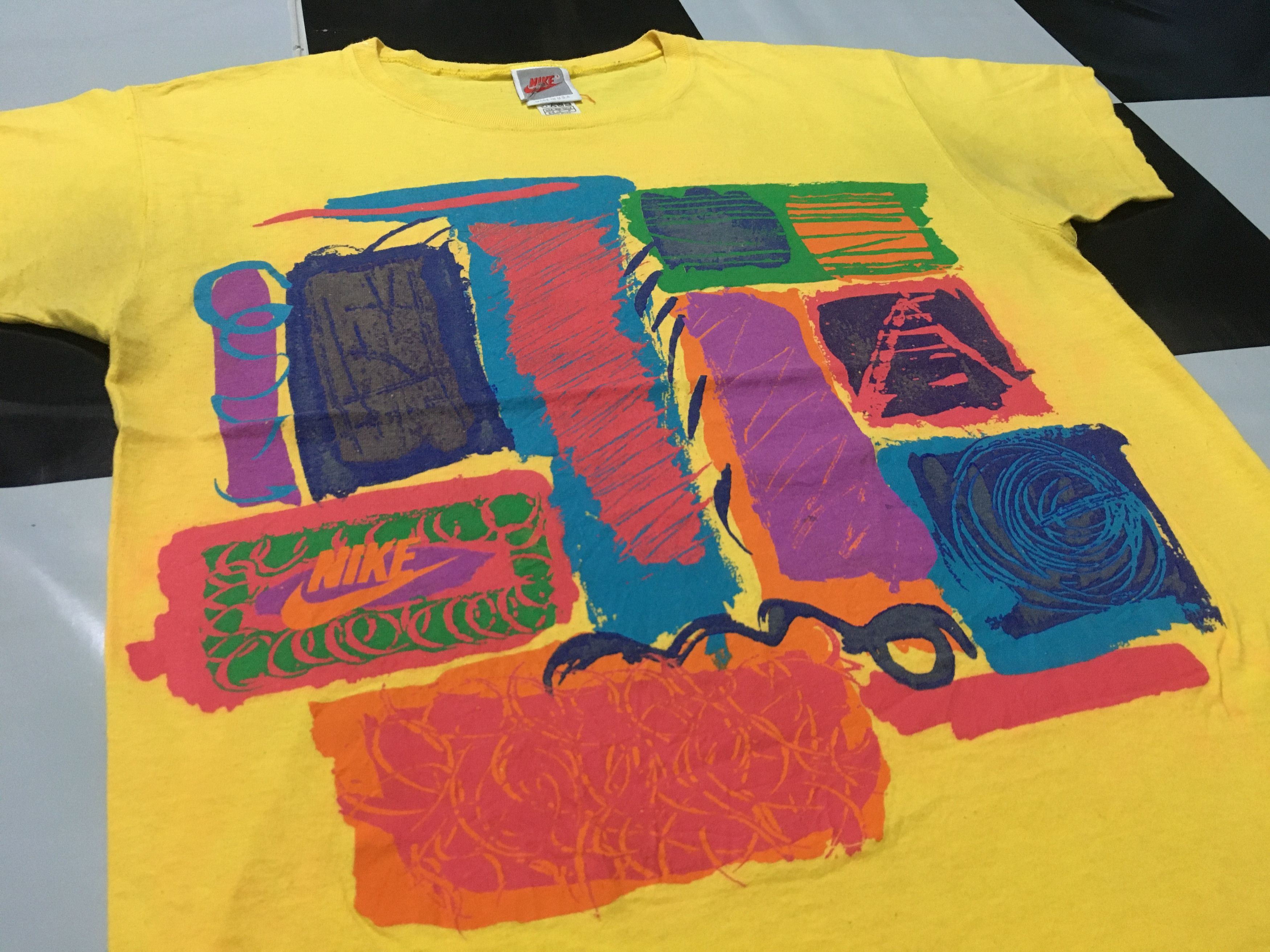 Nike × Vintage Vintage Nike Shirt 90s Art Graphic Single stitch Size US M / EU 48-50 / 2 - 1 Thumbnail