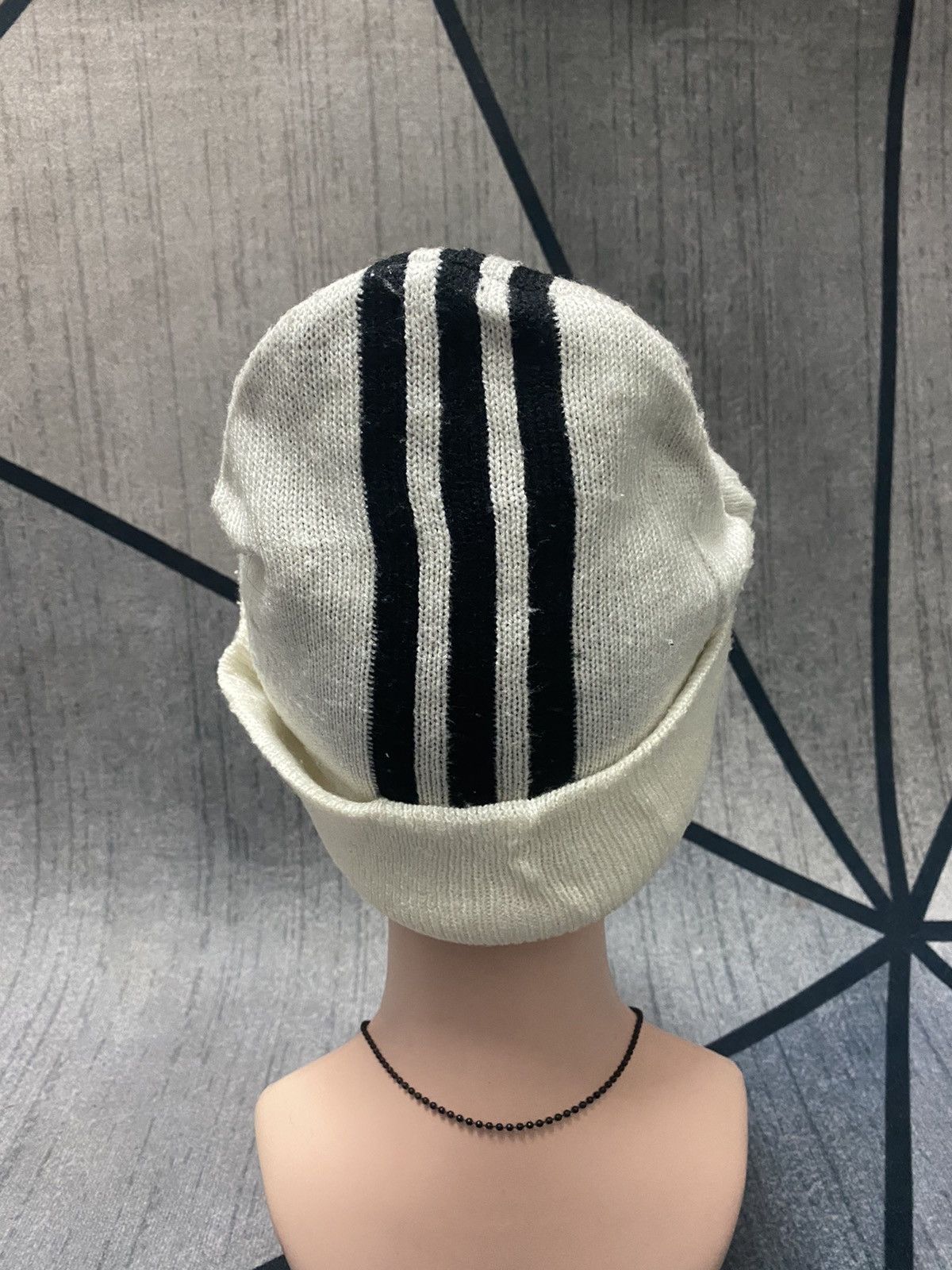 Adidas Adidas Stripes Embroidered Logo Beanie Hat Size ONE SIZE - 4 Thumbnail