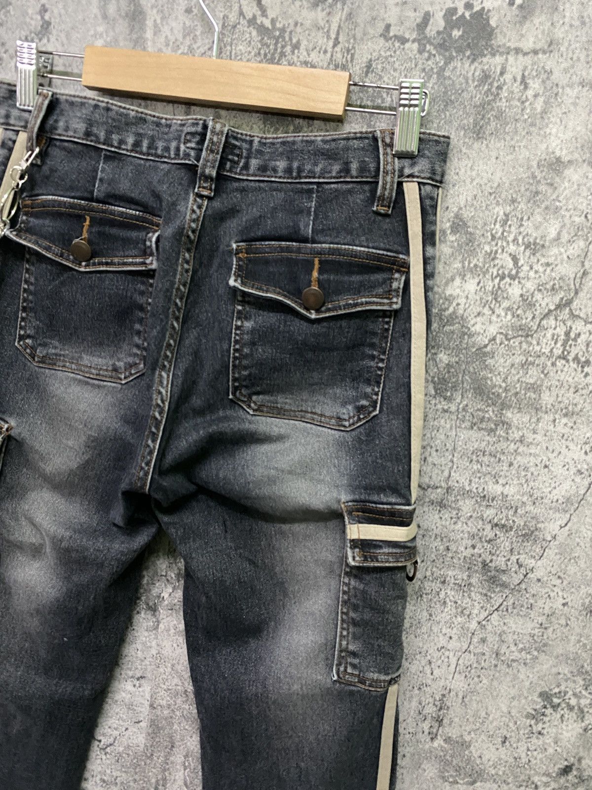 Designer × Japanese Brand Japanese Brand LA TOOKN Multipocket Low Waist Cargo Denim Size US 27 - 10 Thumbnail