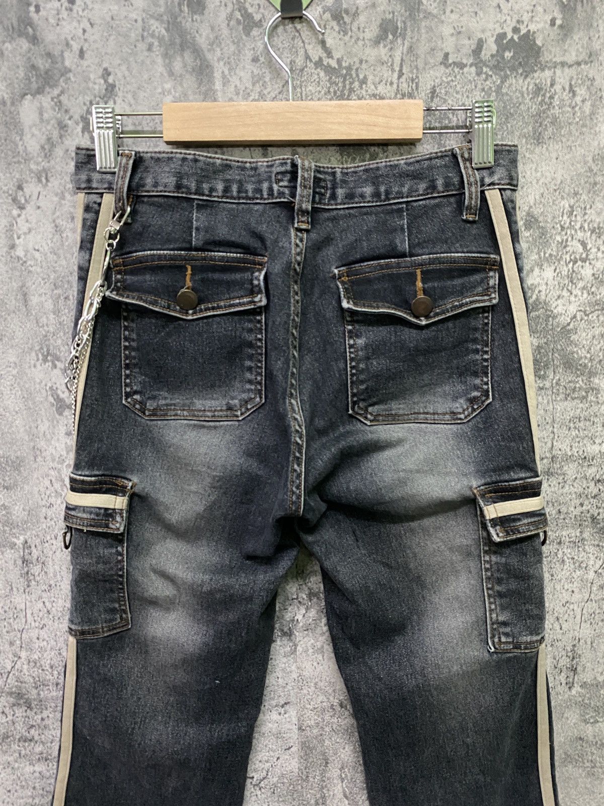Designer × Japanese Brand Japanese Brand LA TOOKN Multipocket Low Waist Cargo Denim Size US 27 - 8 Thumbnail