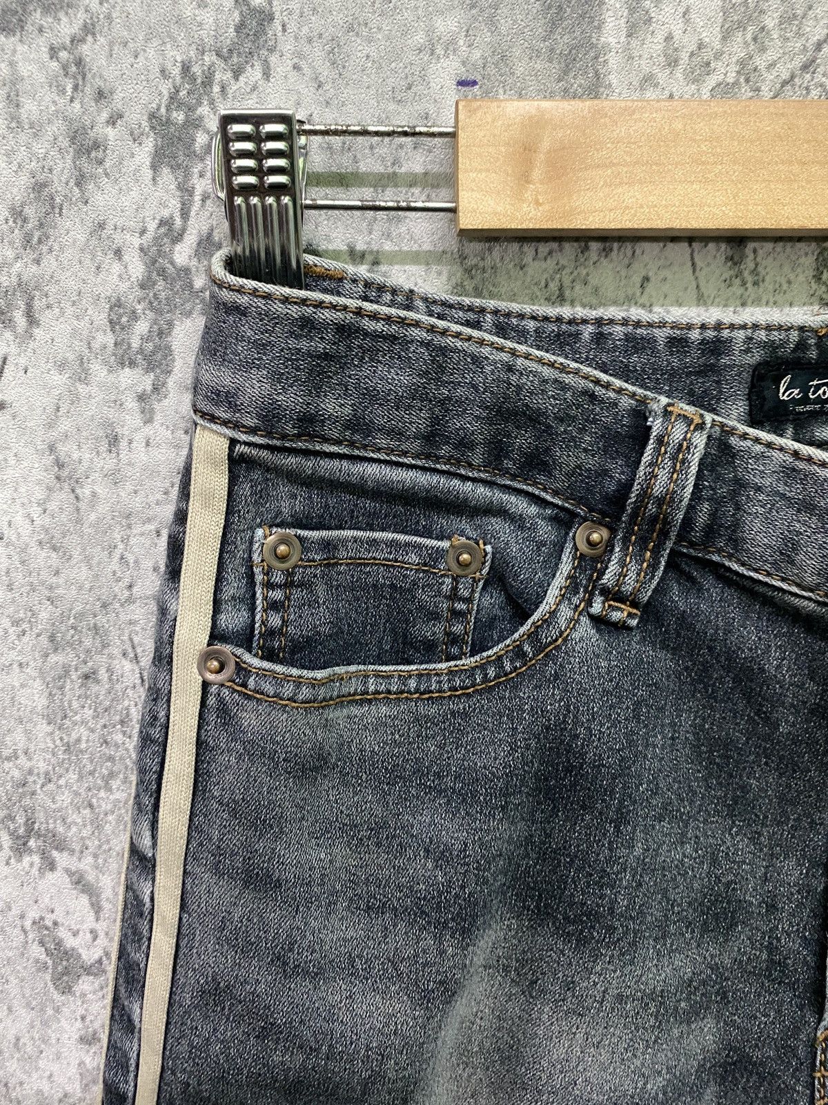 Designer × Japanese Brand Japanese Brand LA TOOKN Multipocket Low Waist Cargo Denim Size US 27 - 15 Thumbnail