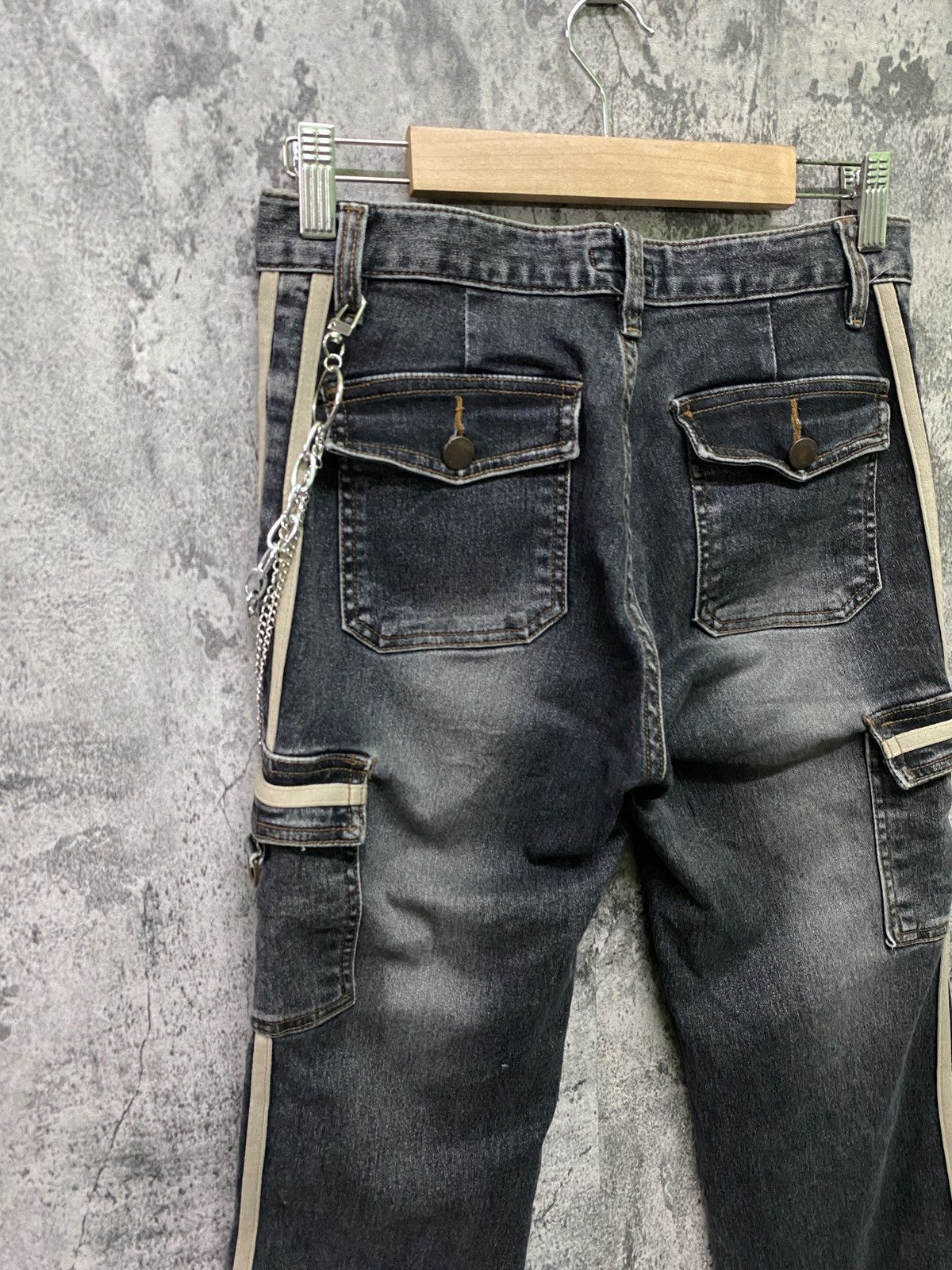 Designer × Japanese Brand Japanese Brand LA TOOKN Multipocket Low Waist Cargo Denim Size US 27 - 9 Thumbnail