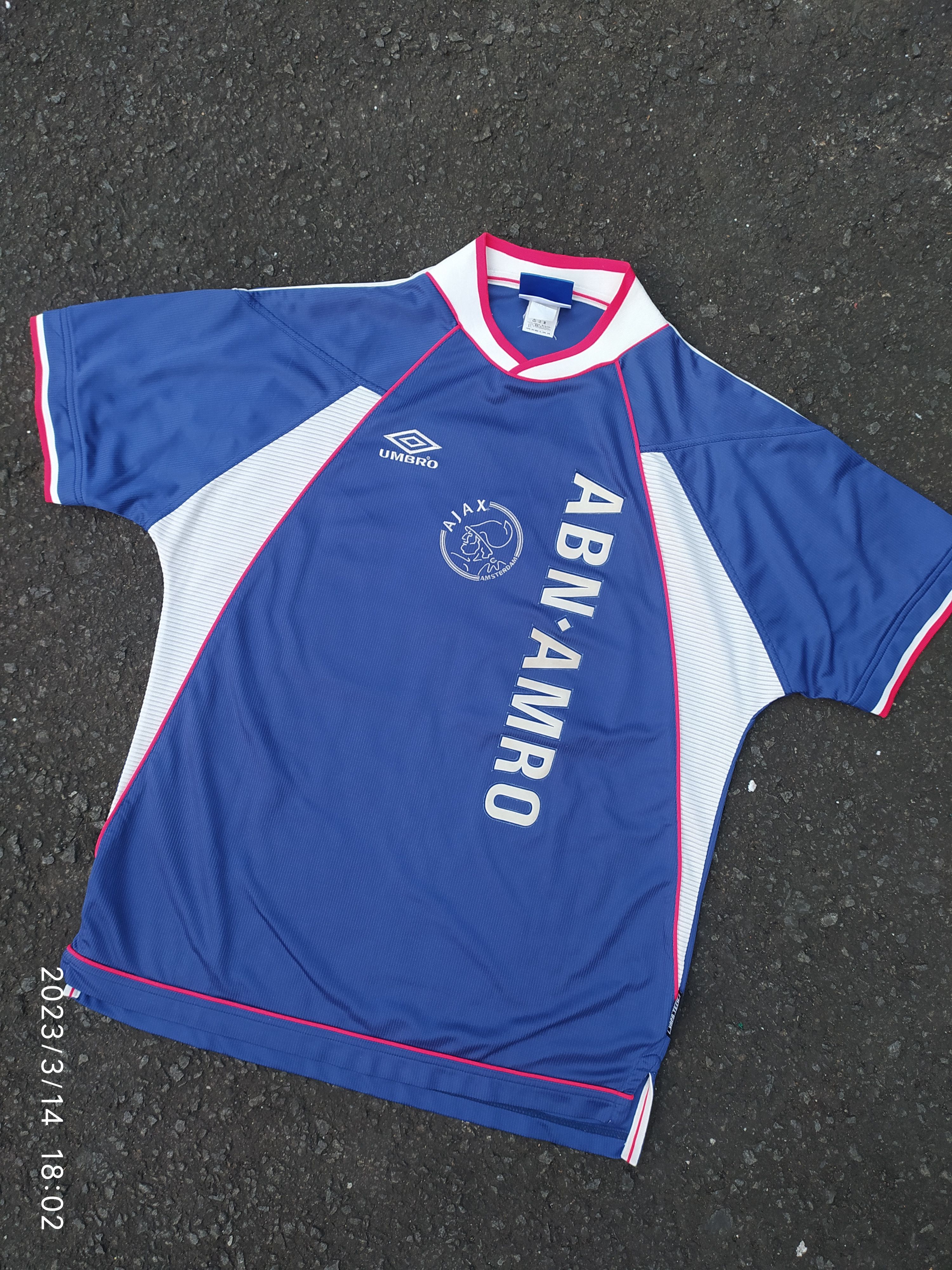 💥RARE🔥Ajax #10 Laudrup x Umbro Soccer Jersey 1999/2000