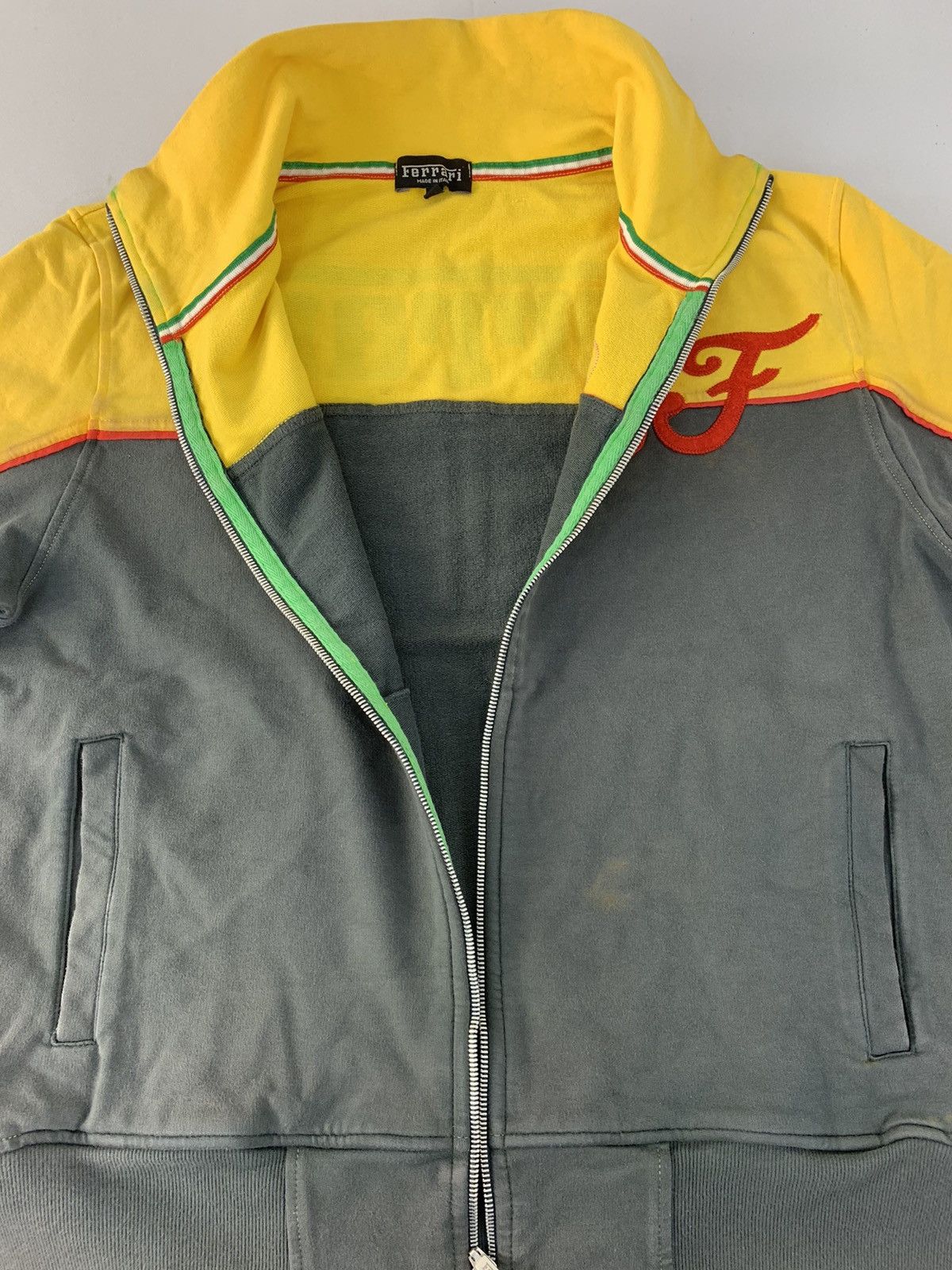 Ferrari Hype Ferrari SF Made In Italy Spell Out Two Tone Design Size US XL / EU 56 / 4 - 4 Thumbnail