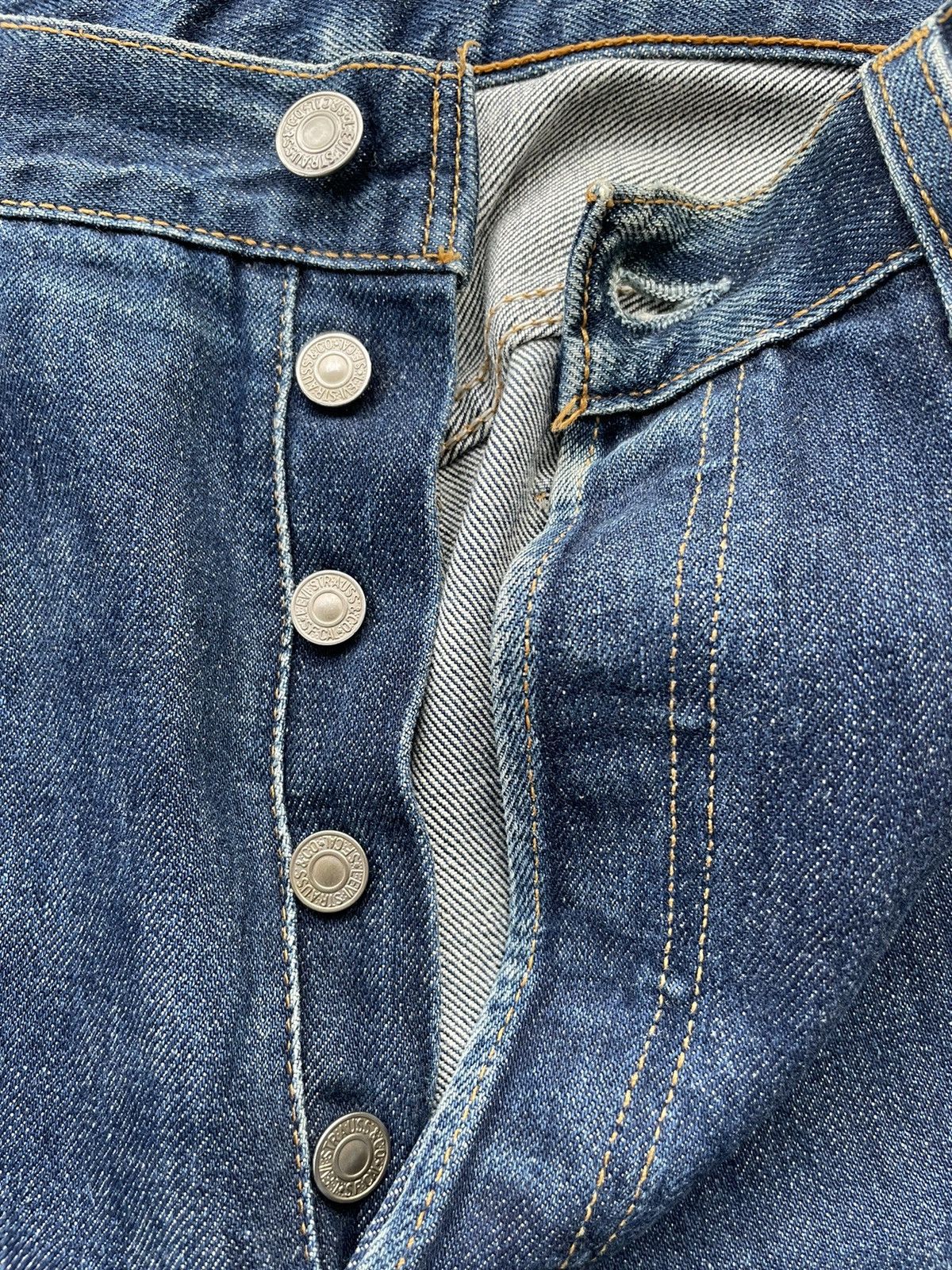 Levi's Vintage Levis 501 2000 USA Faded Wash Denim Size US 33 - 19 Thumbnail