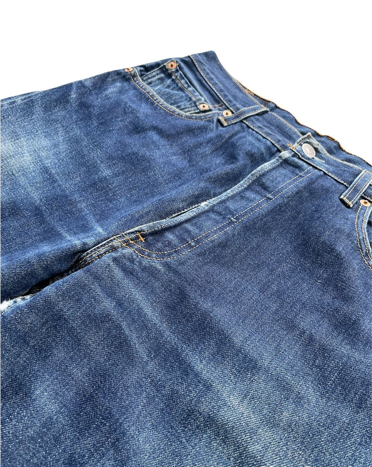Levi's Vintage Levis 501 2000 USA Faded Wash Denim Size US 33 - 5 Thumbnail