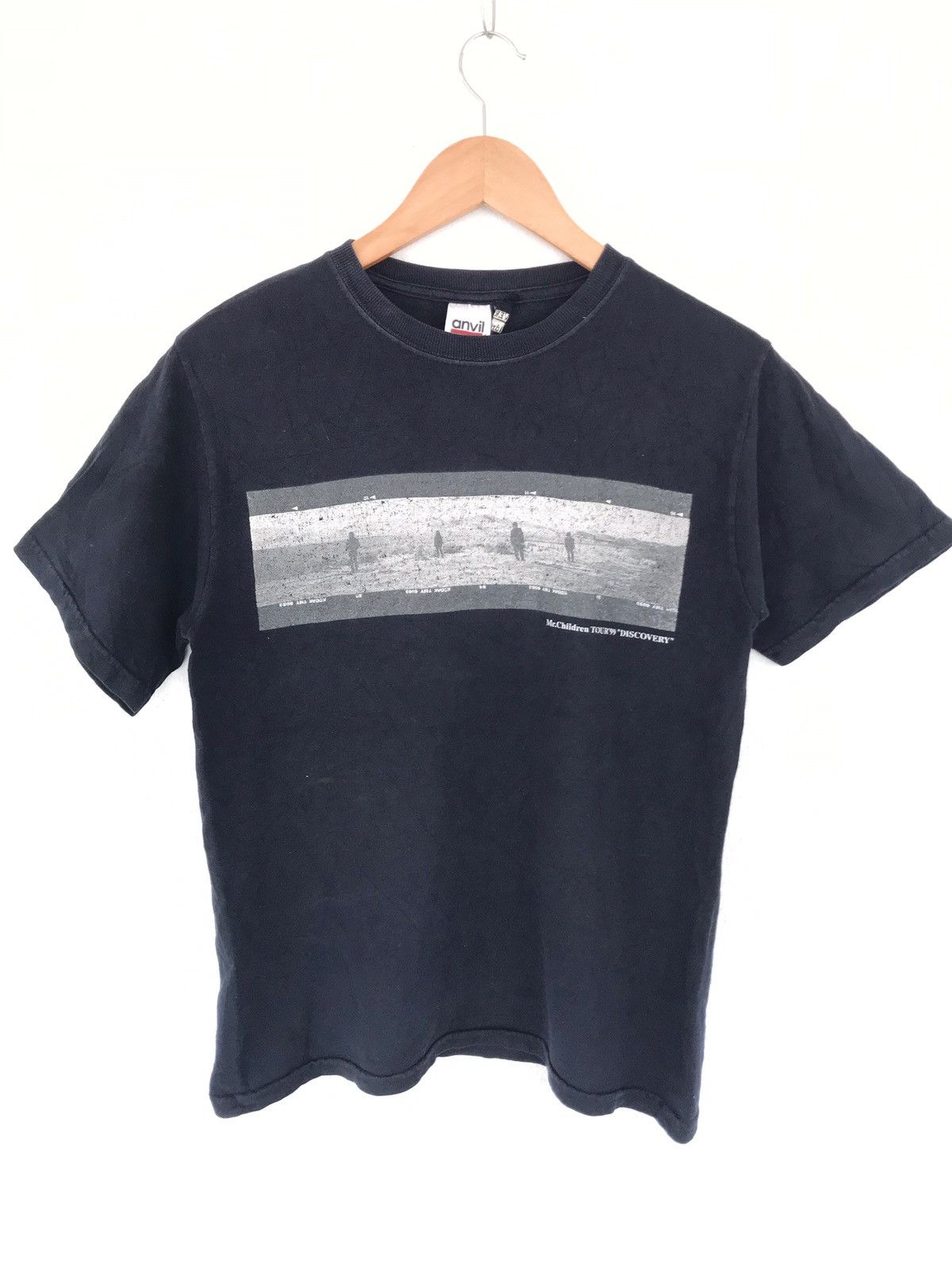 Band Tees × Vintage ❗️Memories 🔥Mr.Children tour 99 ‘DISCOVERY’ album cover Size US S / EU 44-46 / 1 - 1 Thumbnail