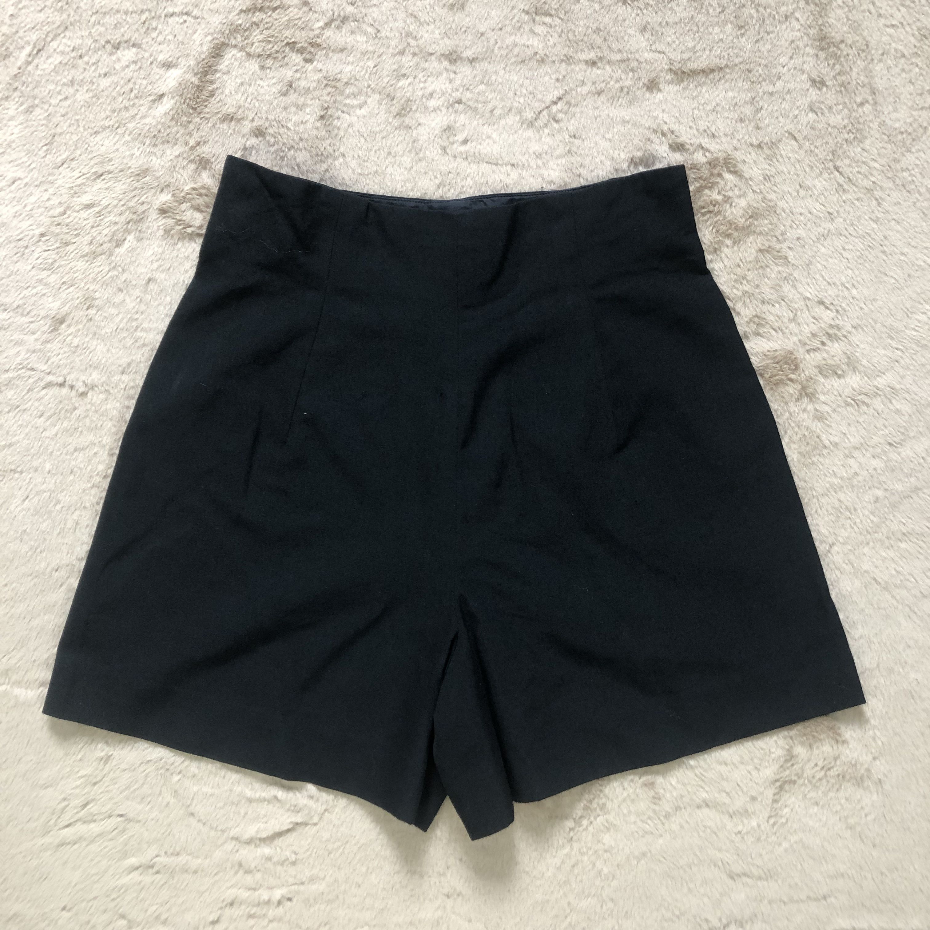 agnes b. AGNES B PARIS SHORTS #6784-86 Size 25" / US 0 / IT 36 - 7 Thumbnail