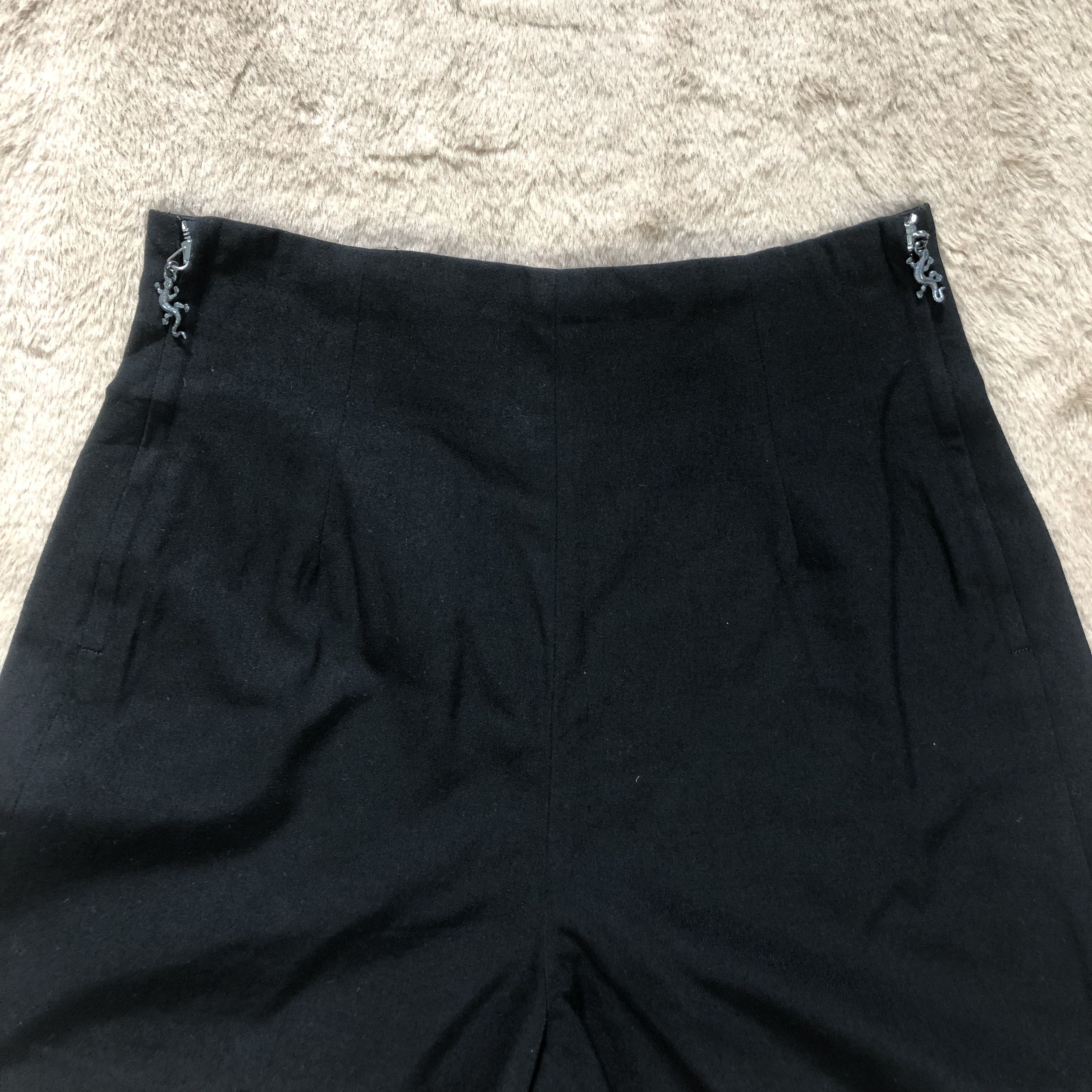 agnes b. AGNES B PARIS SHORTS #6784-86 Size 25" / US 0 / IT 36 - 2 Thumbnail